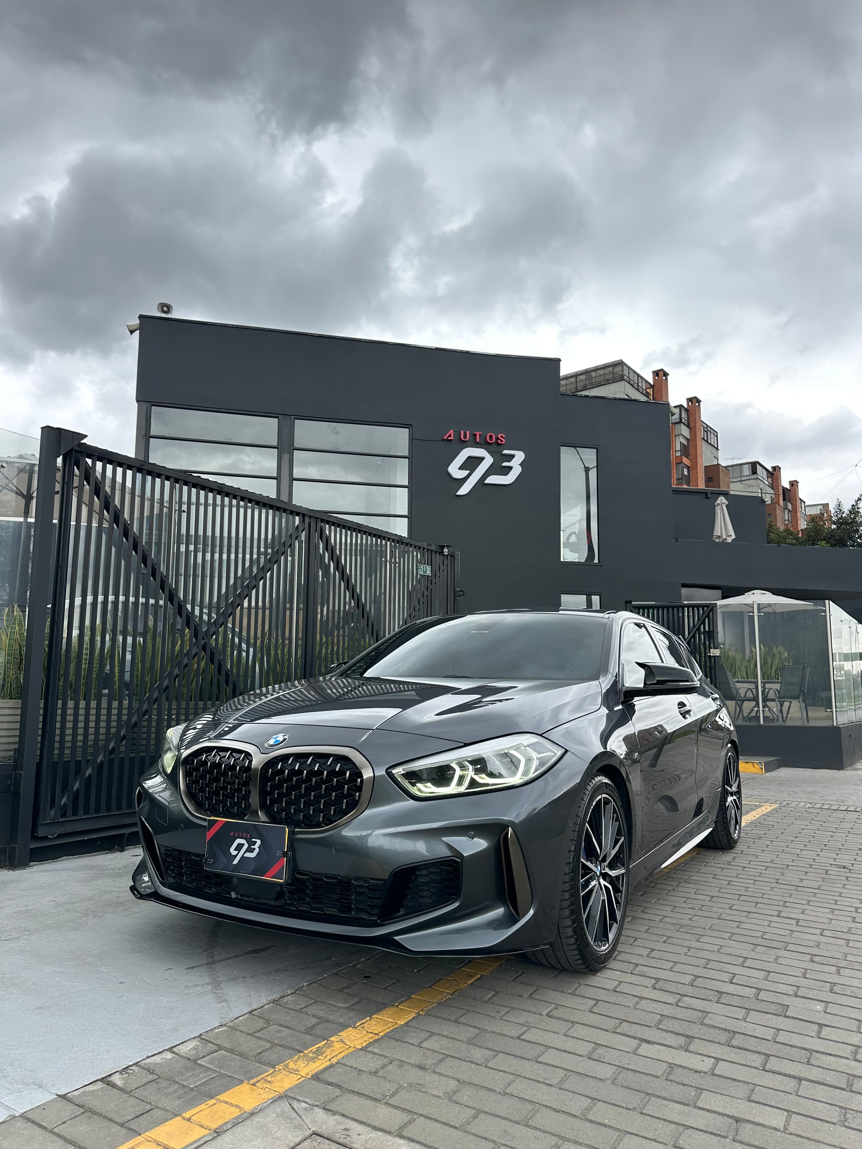 BMW M135I xDrive Modelo 2021 28