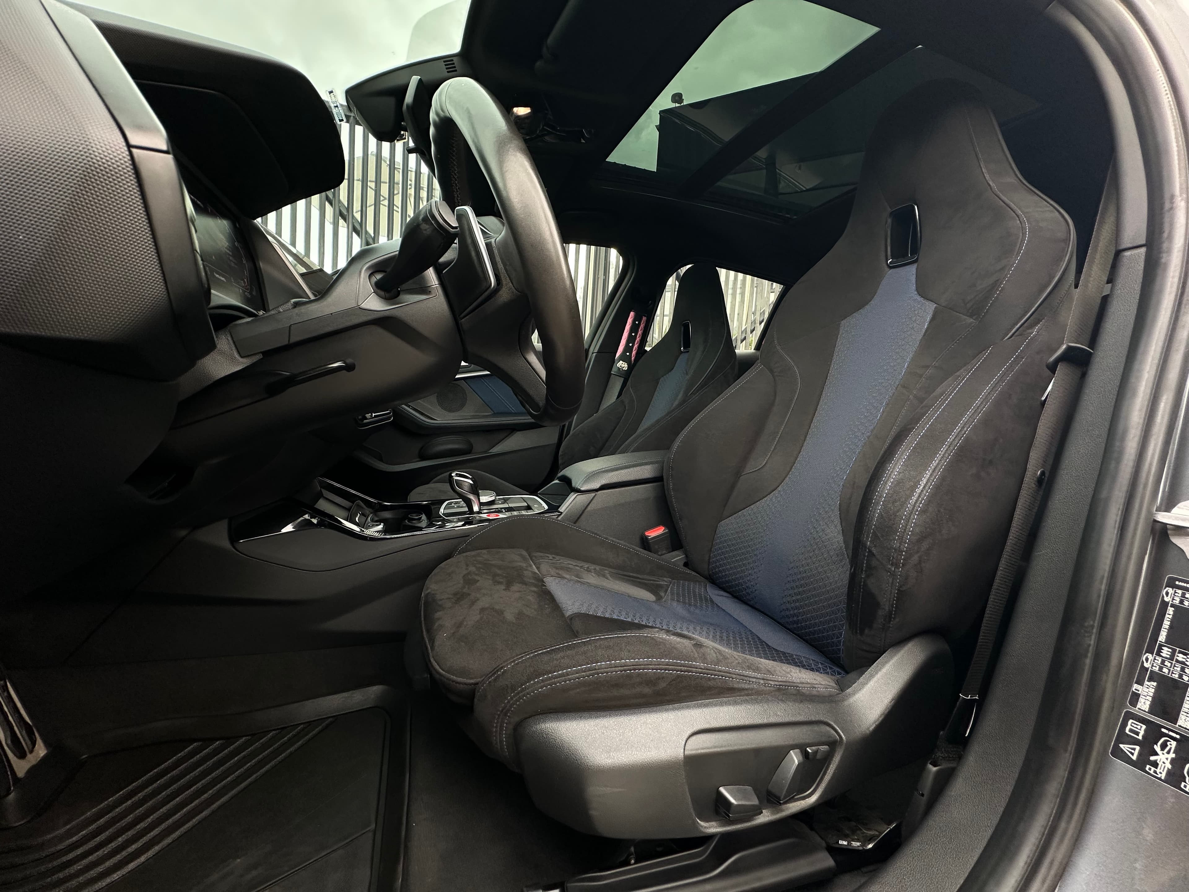 BMW M135I xDrive Modelo 2021 8