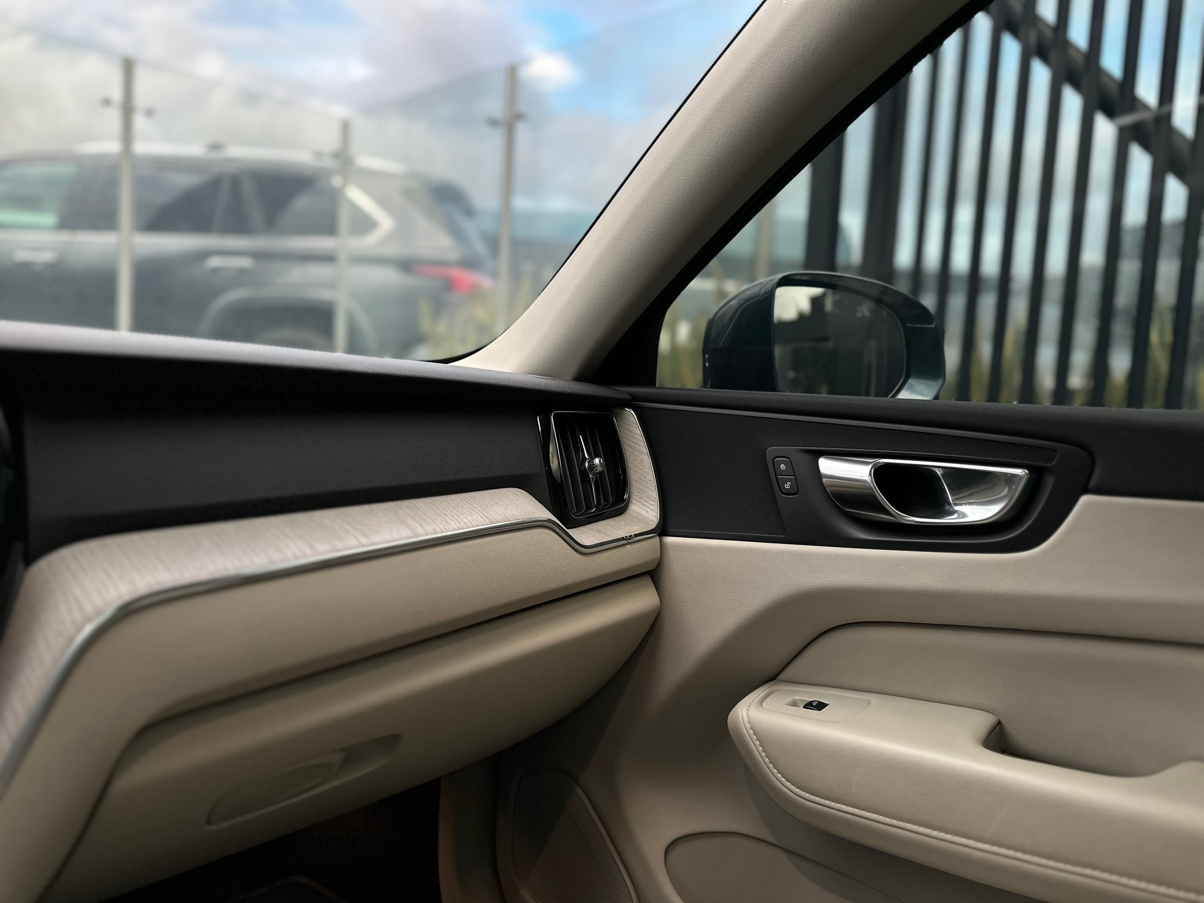 Volvo XC60 B5 Modelo 2023 20