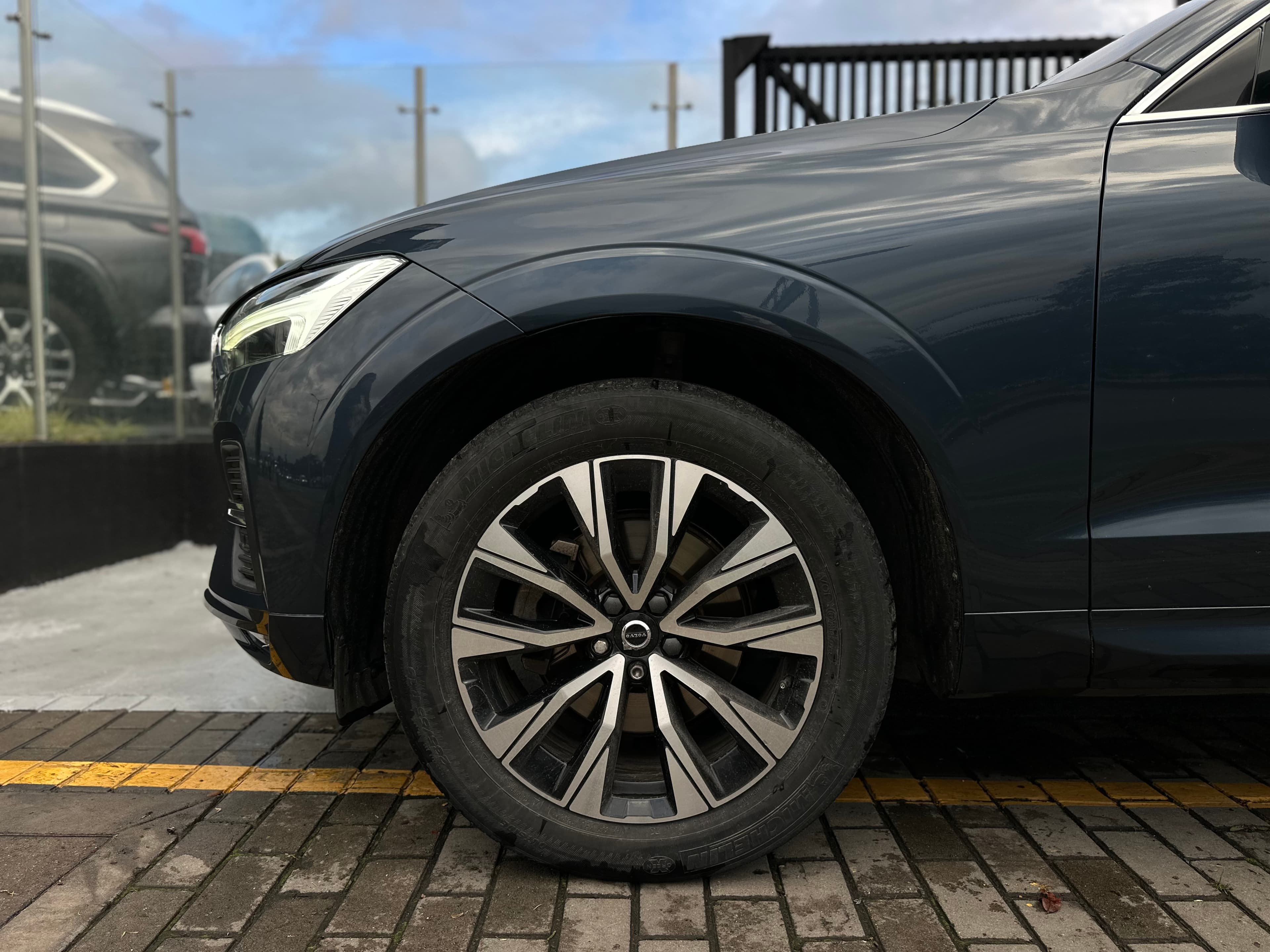 Volvo XC60 B5 Modelo 2023 23