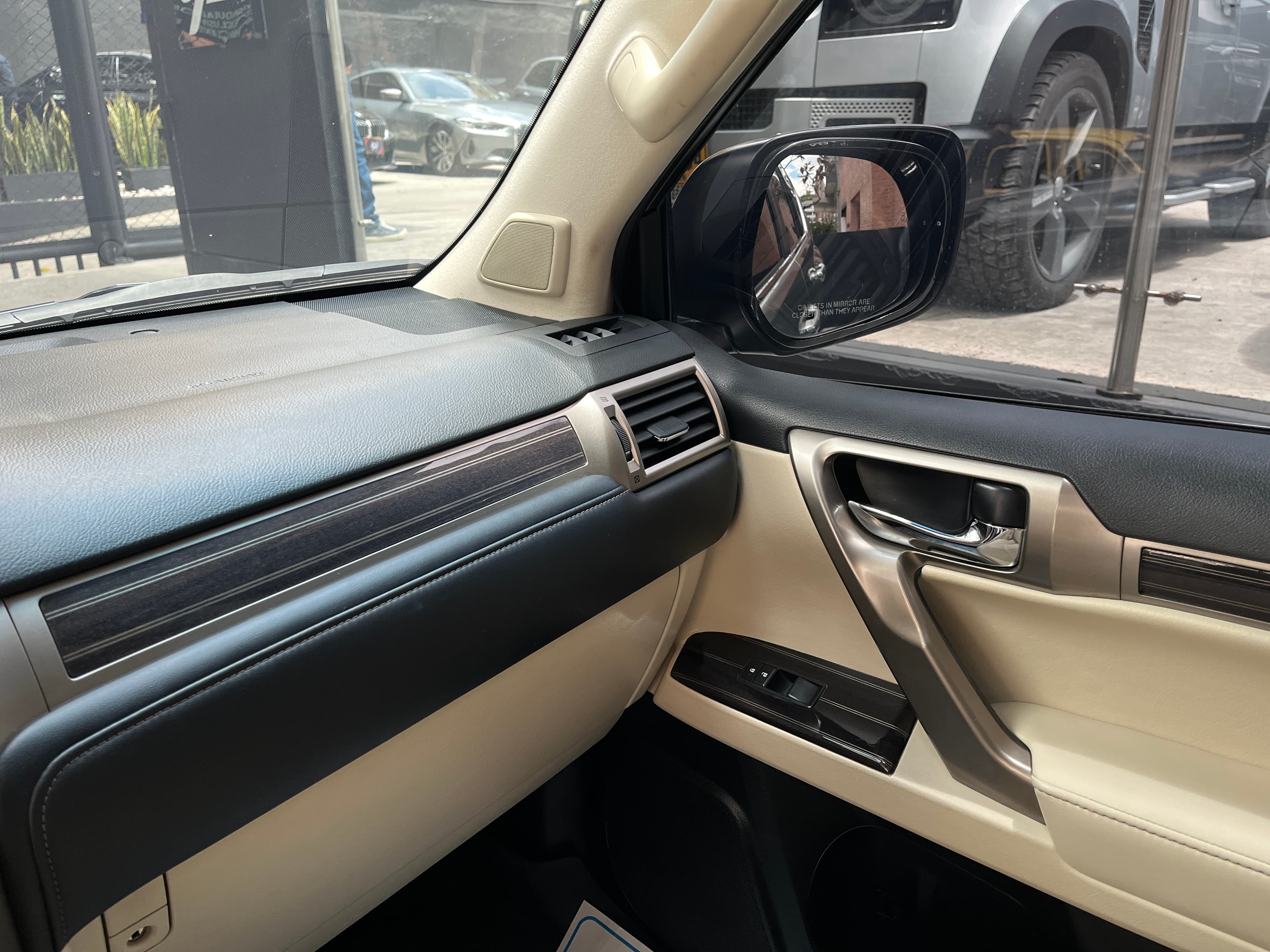 Lexus GX460 Modelo 2020 10