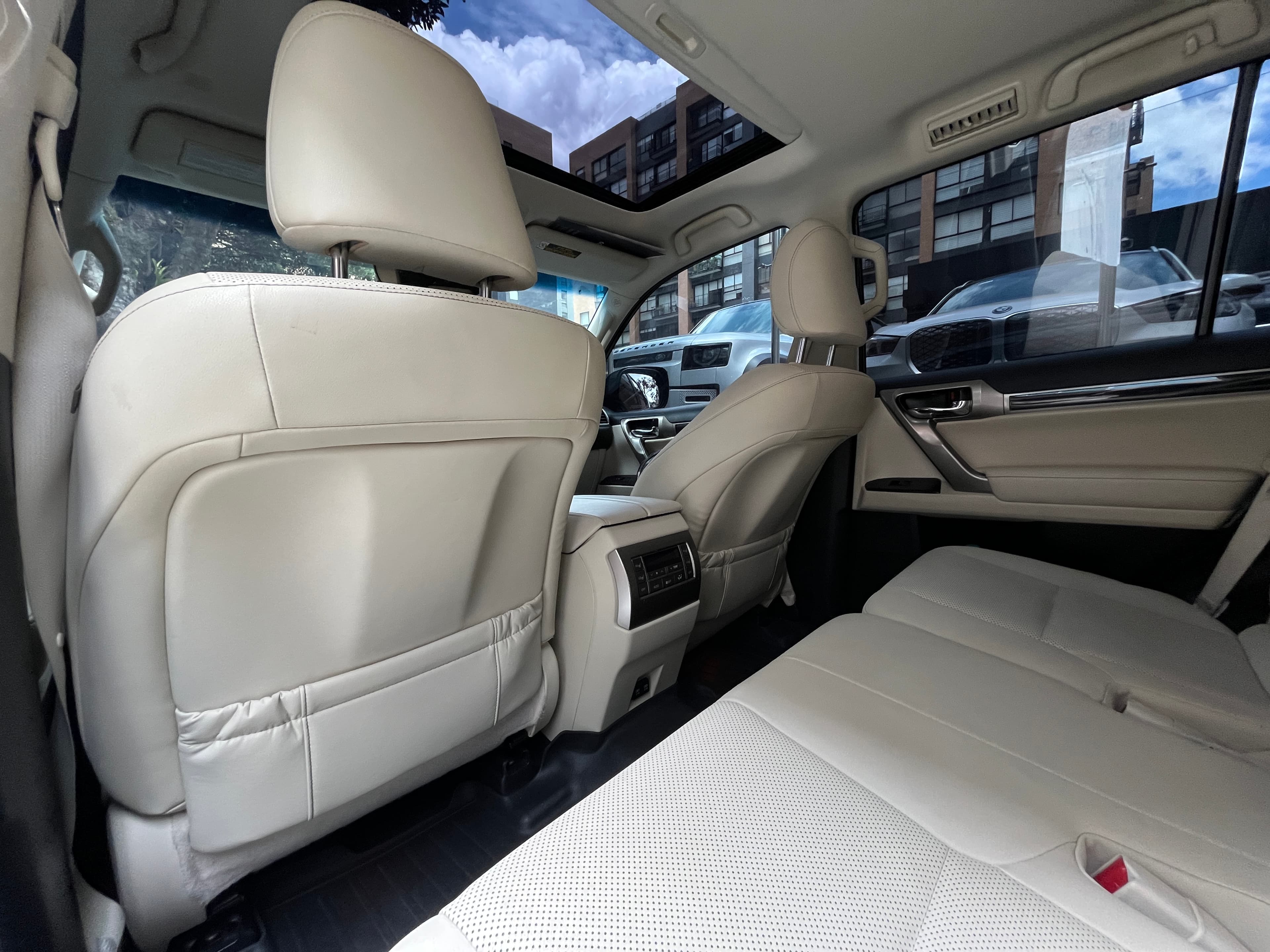 Lexus GX460 Modelo 2020 16