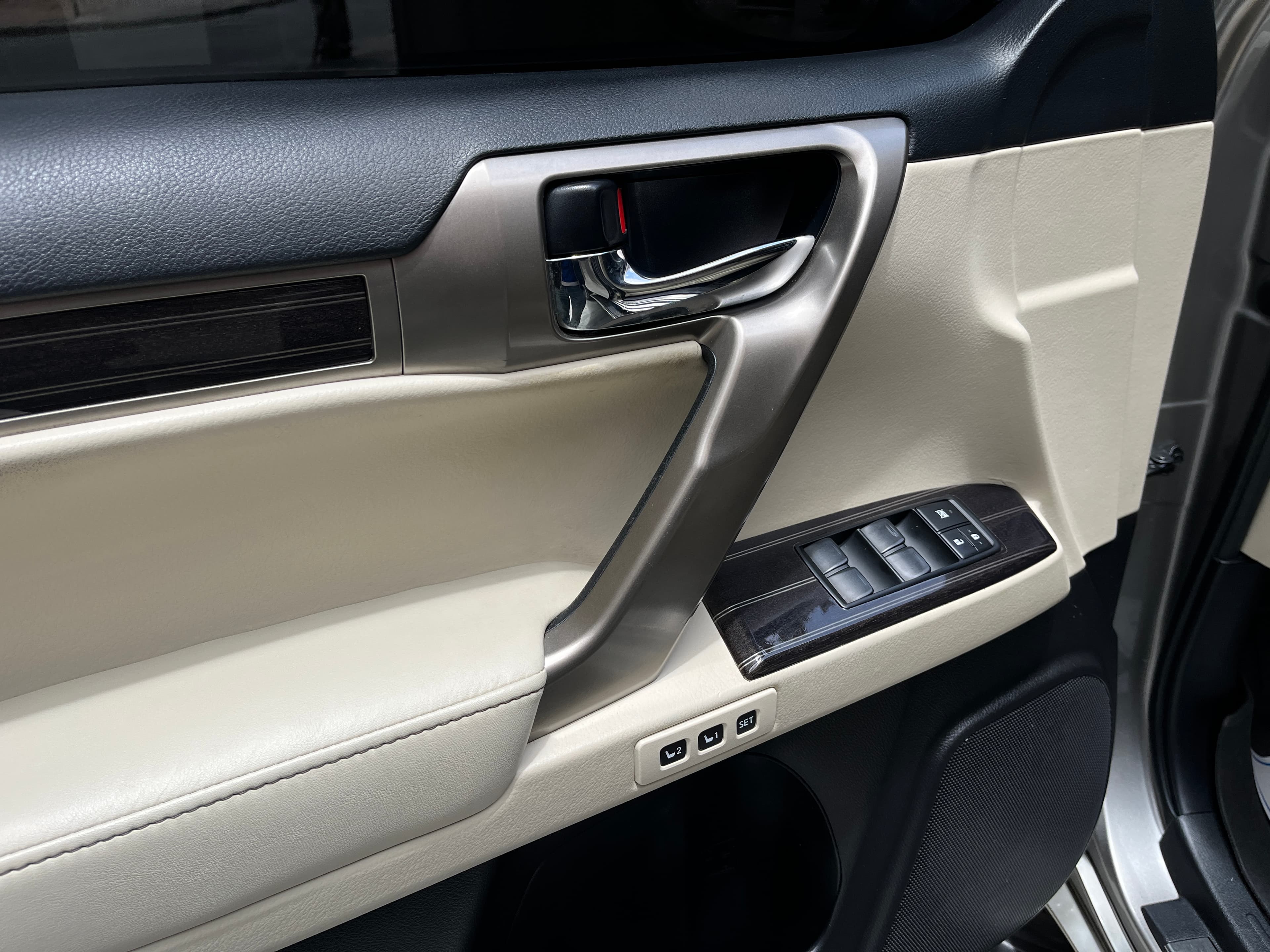 Lexus GX460 Modelo 2020 8