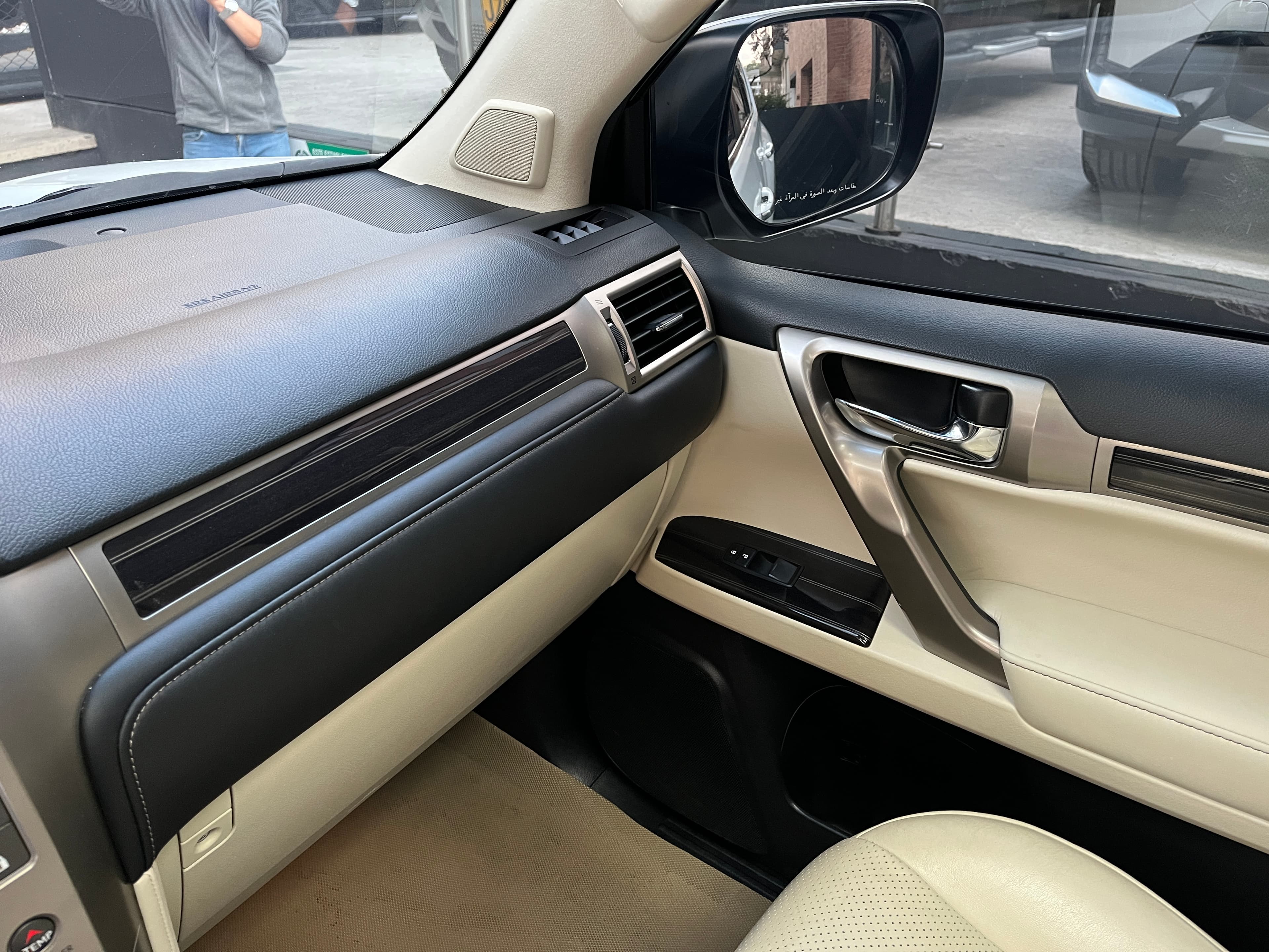 Lexus GX460 Modelo 2021 10