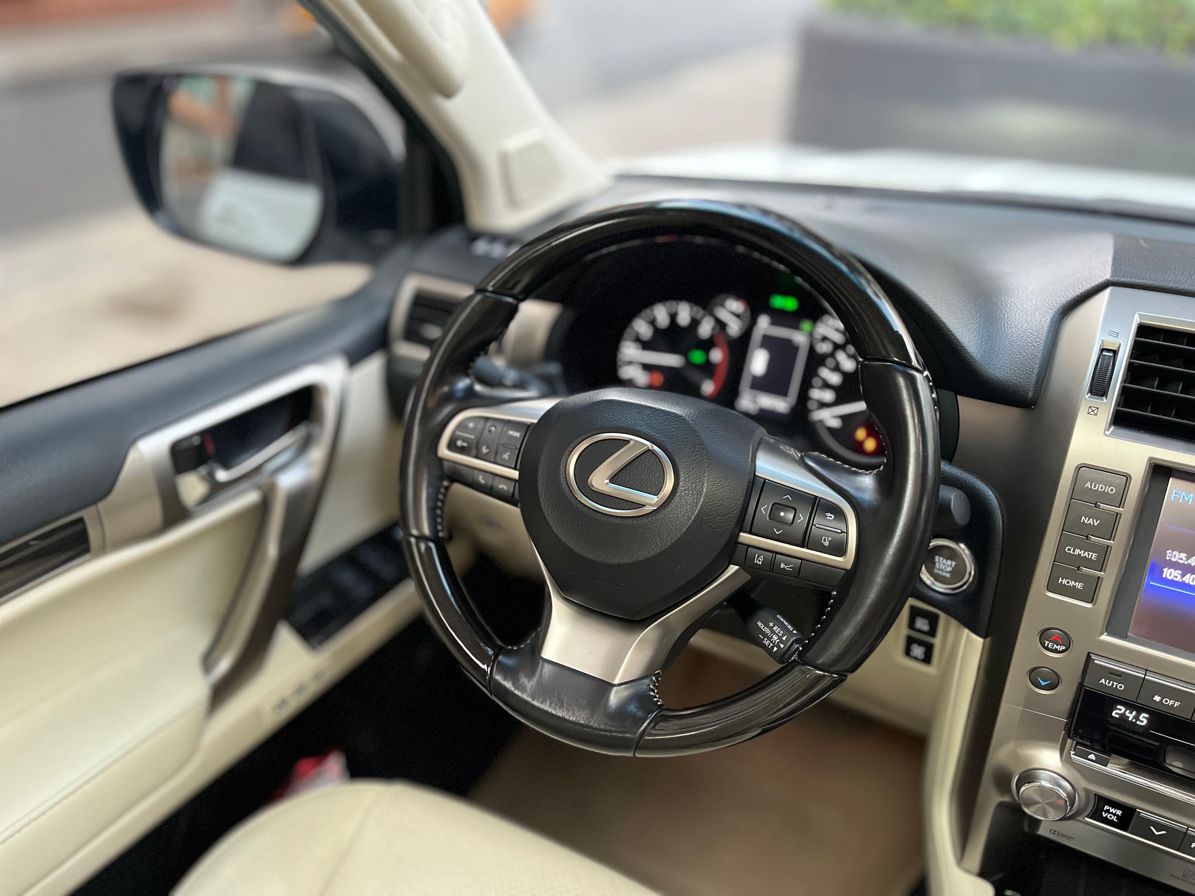 Lexus GX460 Modelo 2021 14