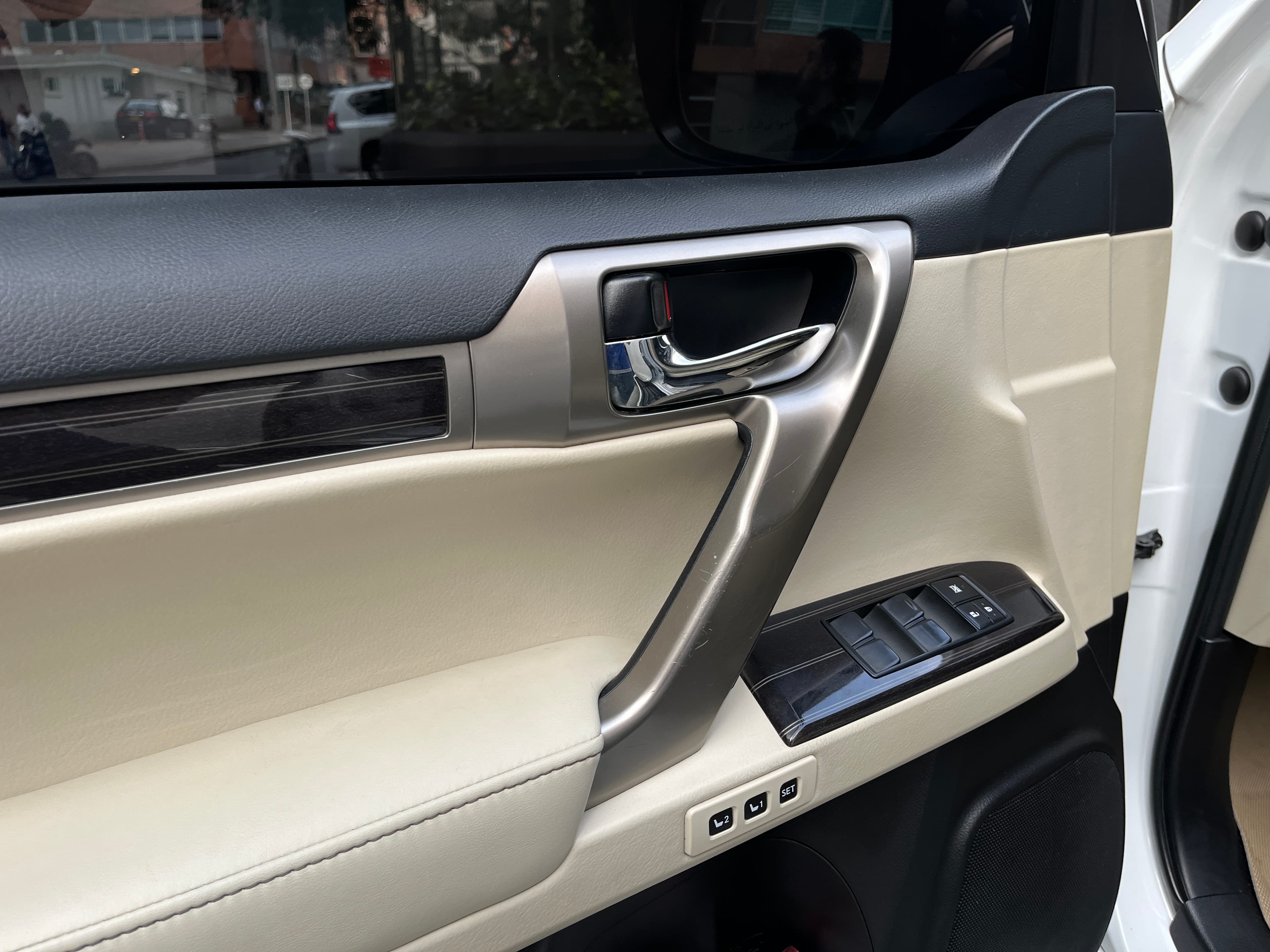 Lexus GX460 Modelo 2021 8