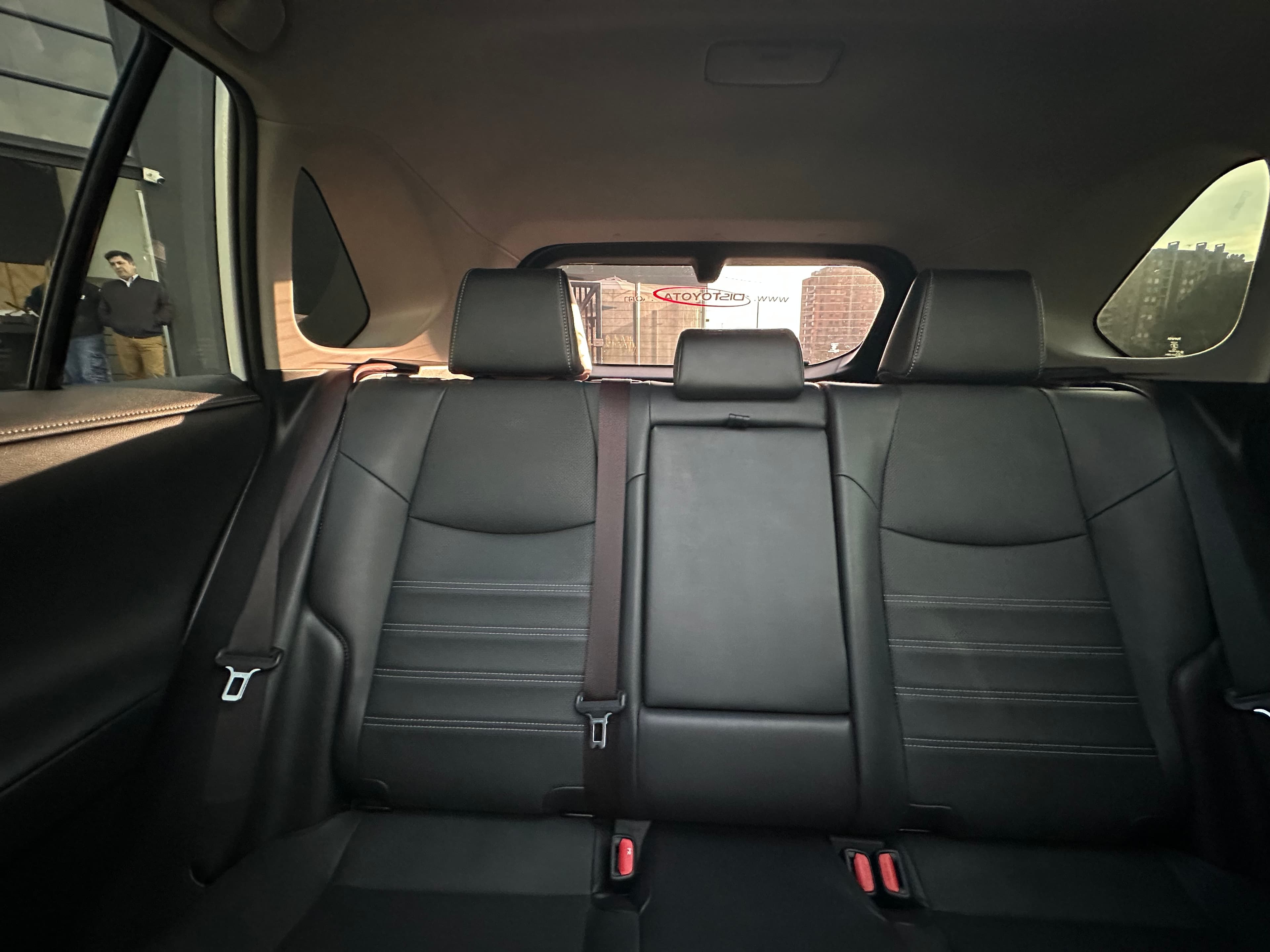 Toyota Rav4 Limited Modelo 2023 26