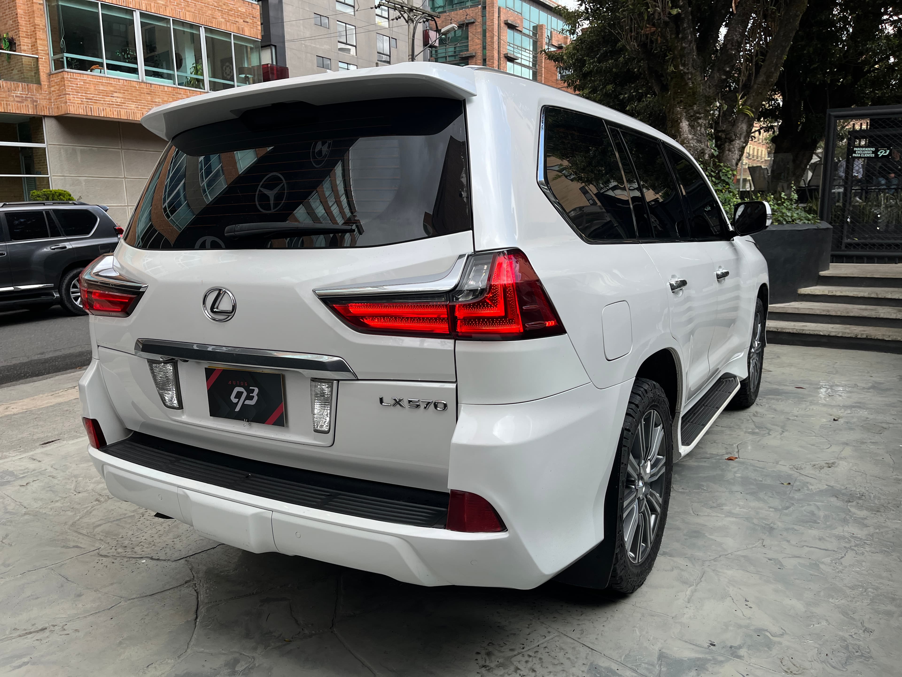 Lexus LX570 BLINDADA Modelo 2016 4