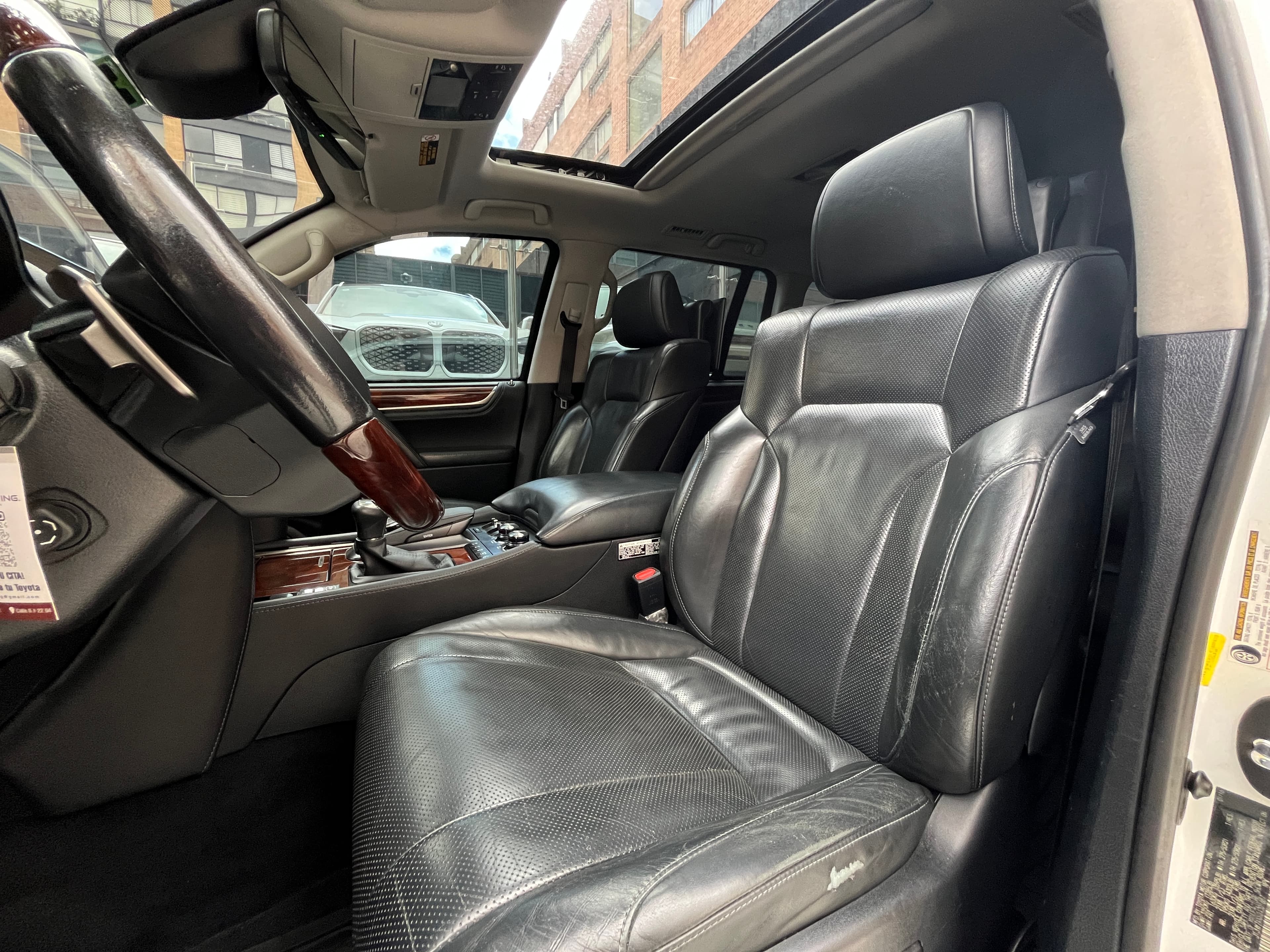 Lexus LX570 BLINDADA Modelo 2016 9