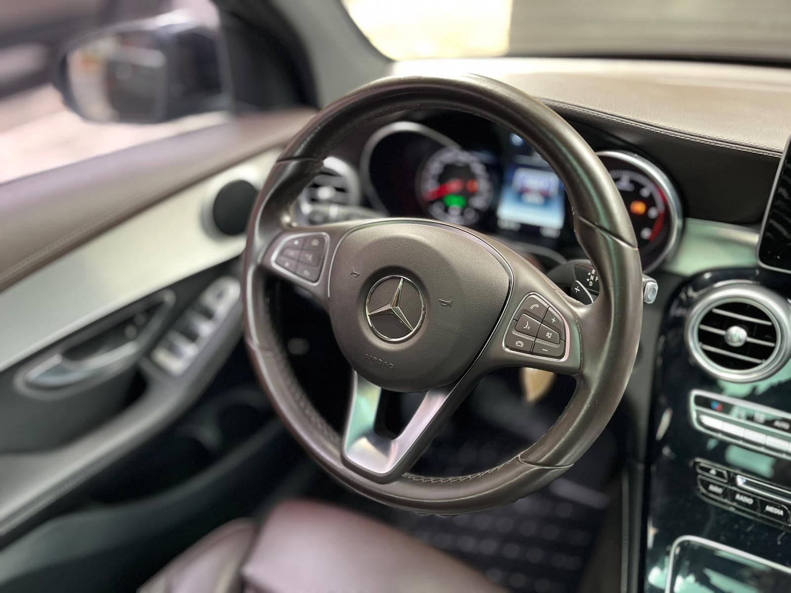 Mercedes Benz GLC220D 4MATIC Modelo 2017 14