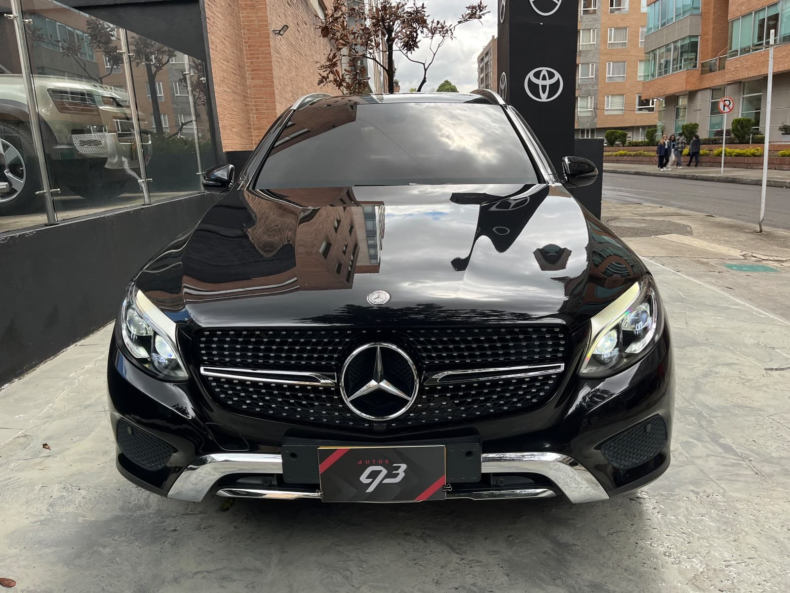 Mercedes Benz GLC220D 4MATIC Modelo 2017 3