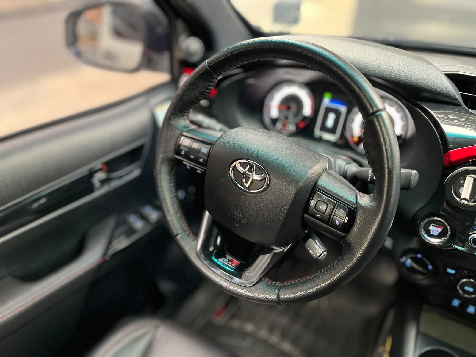 Toyota Hilux GR Modelo 2020 14