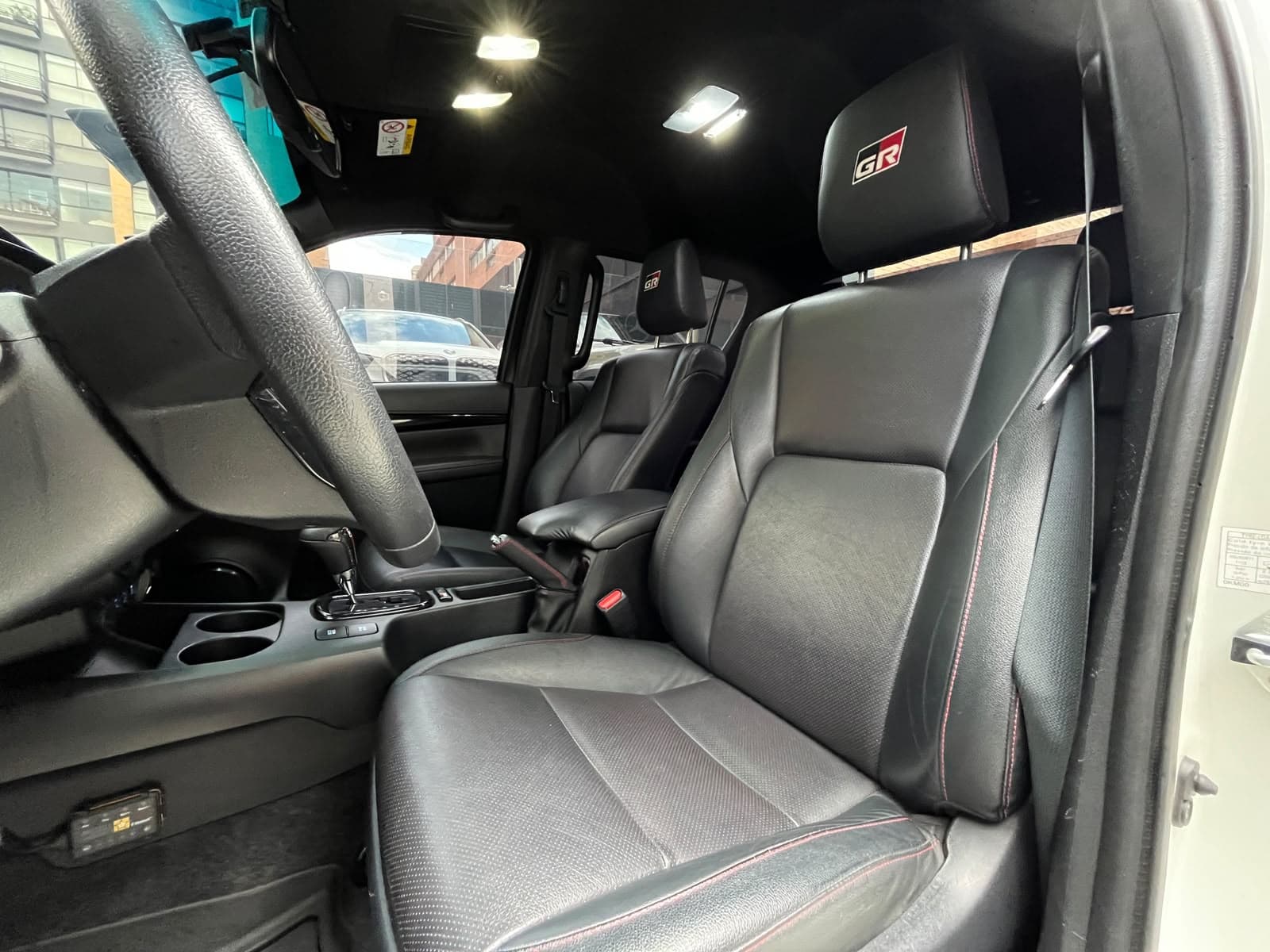Toyota Hilux GR Modelo 2020 9