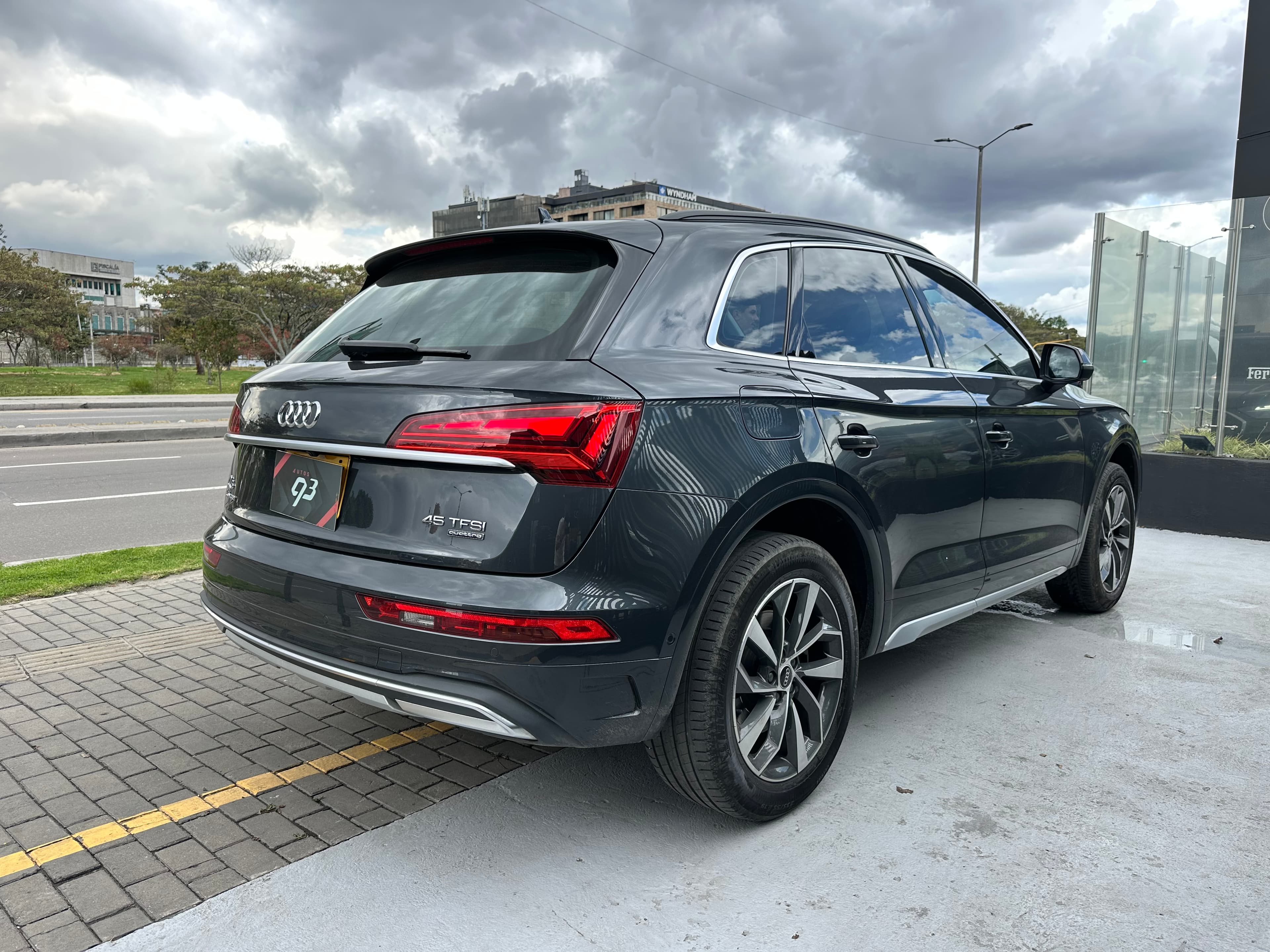 Audi Q5 45 TFSI Hibrida Modelo 2021 4