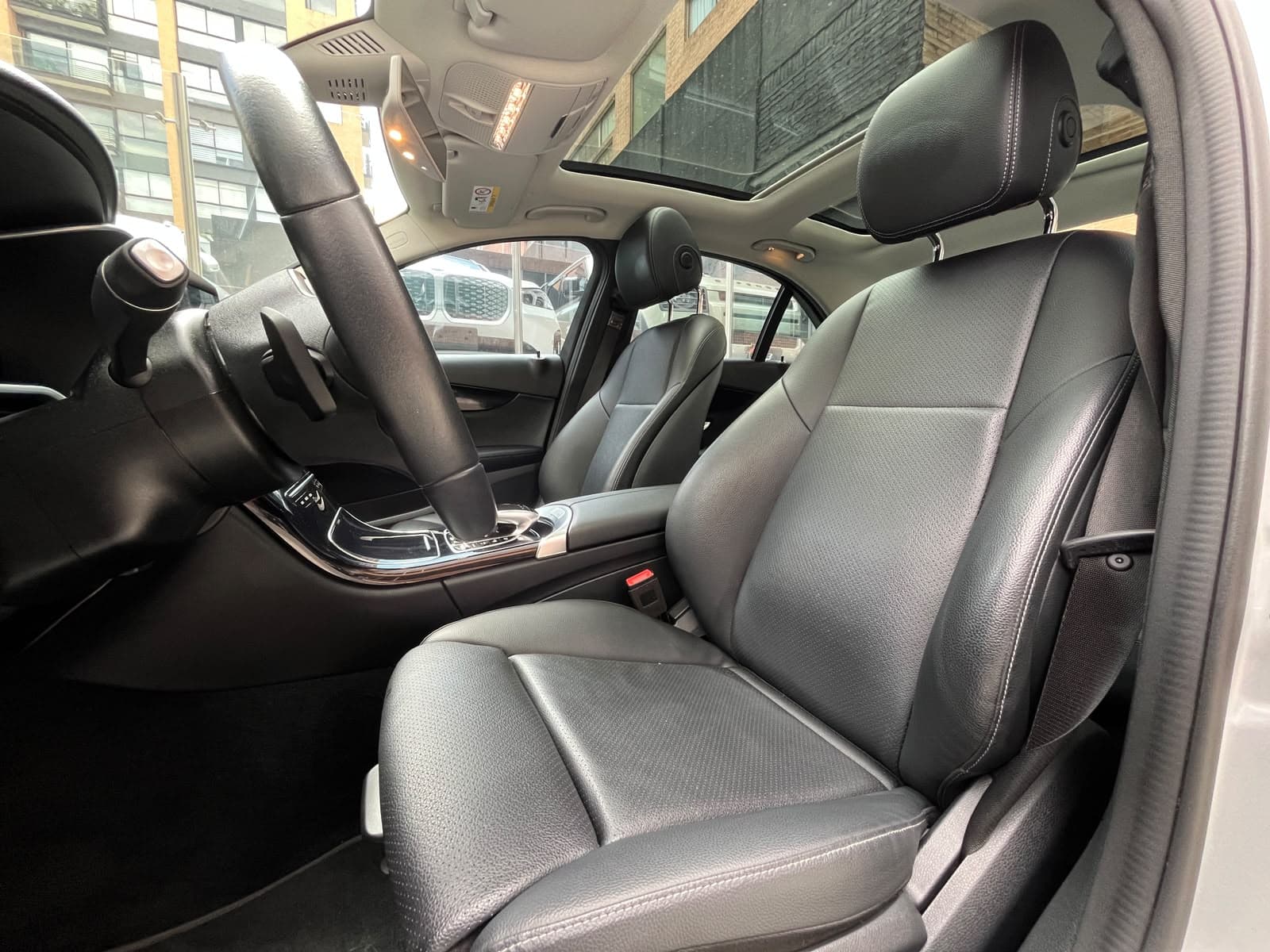 Mercedes Benz C200 Modelo 2021 9