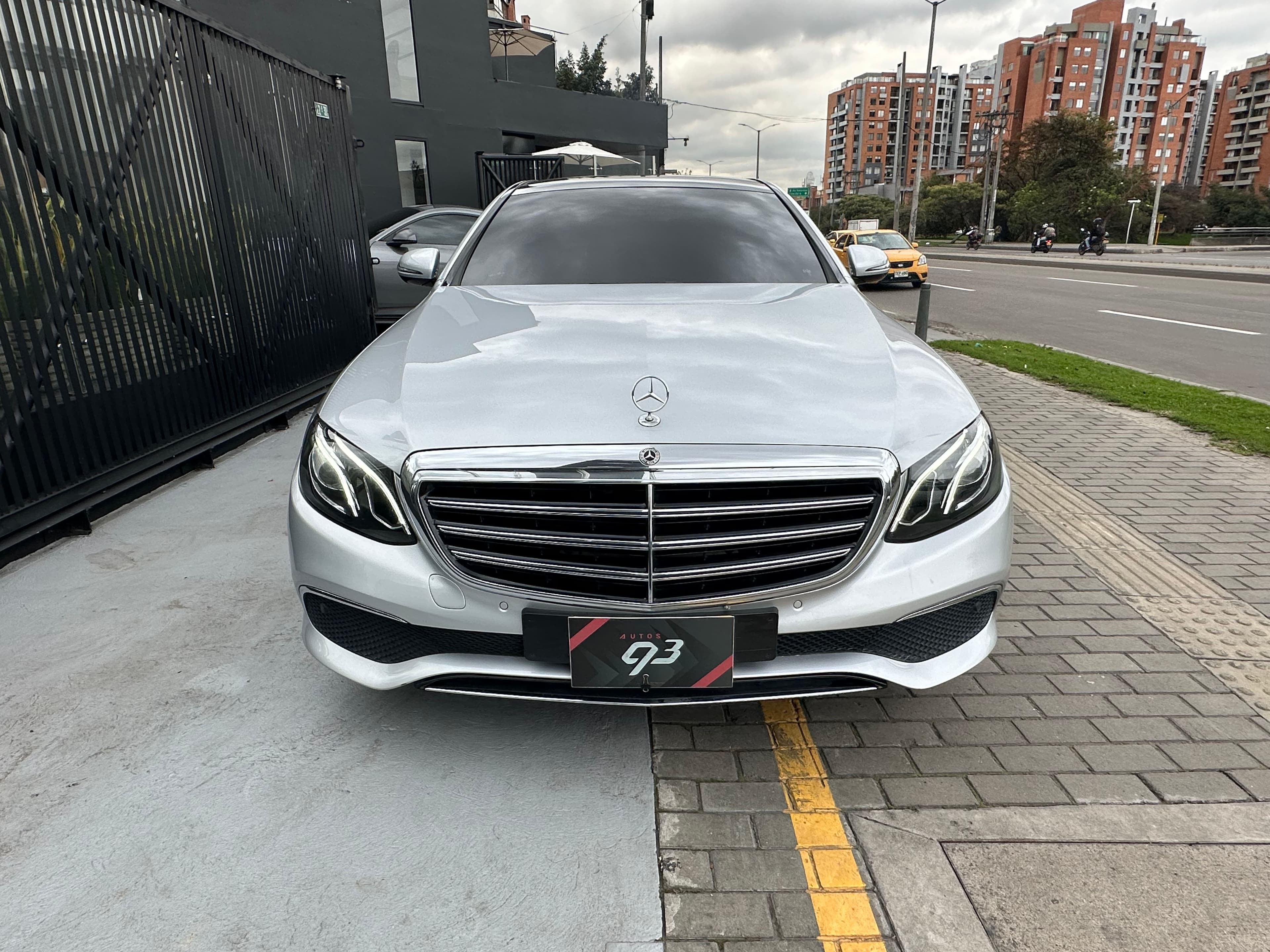 Mercedes Benz E200 Exclusive Modelo 2019 2