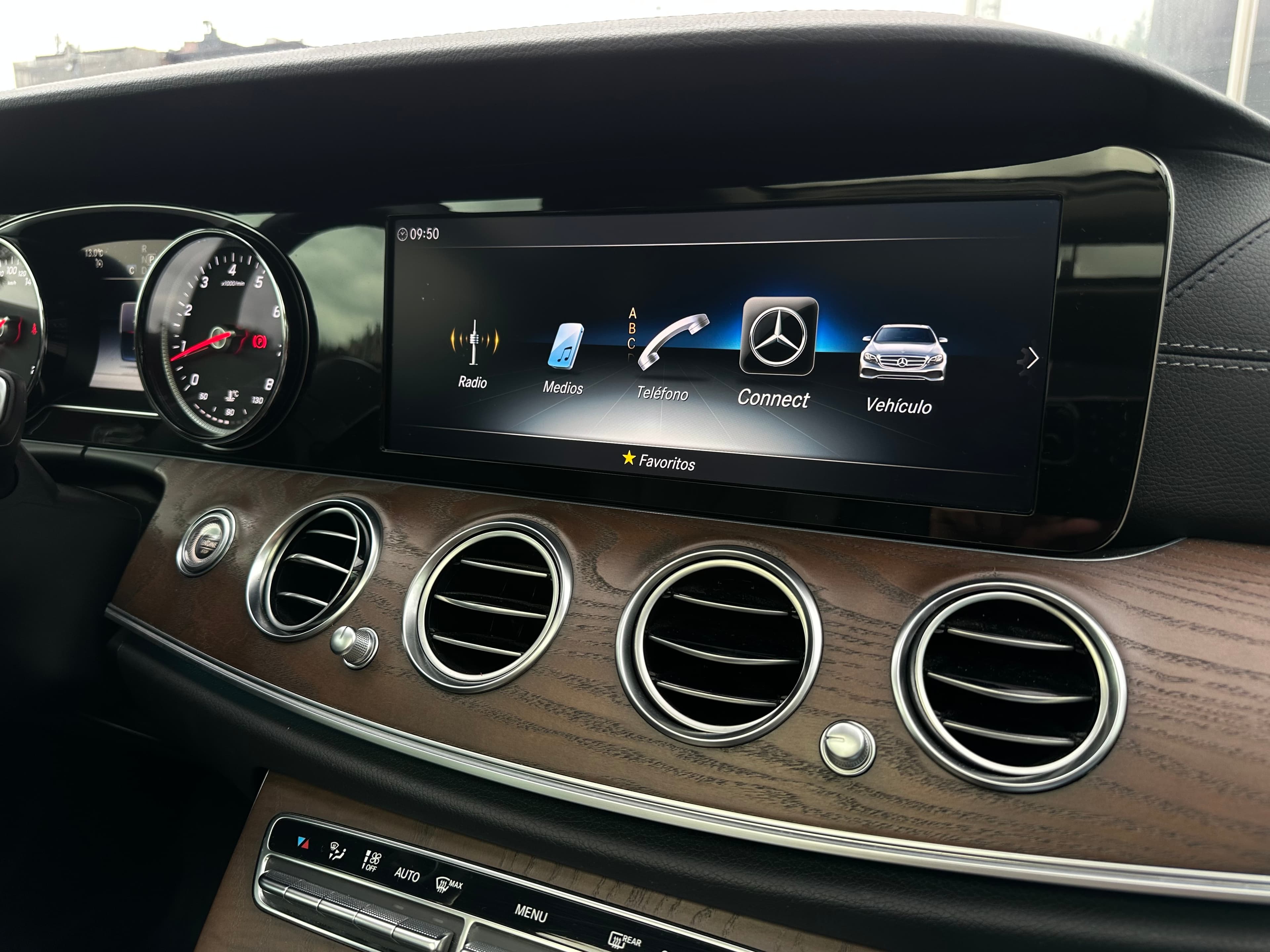 Mercedes Benz E200 Exclusive Modelo 2019 23