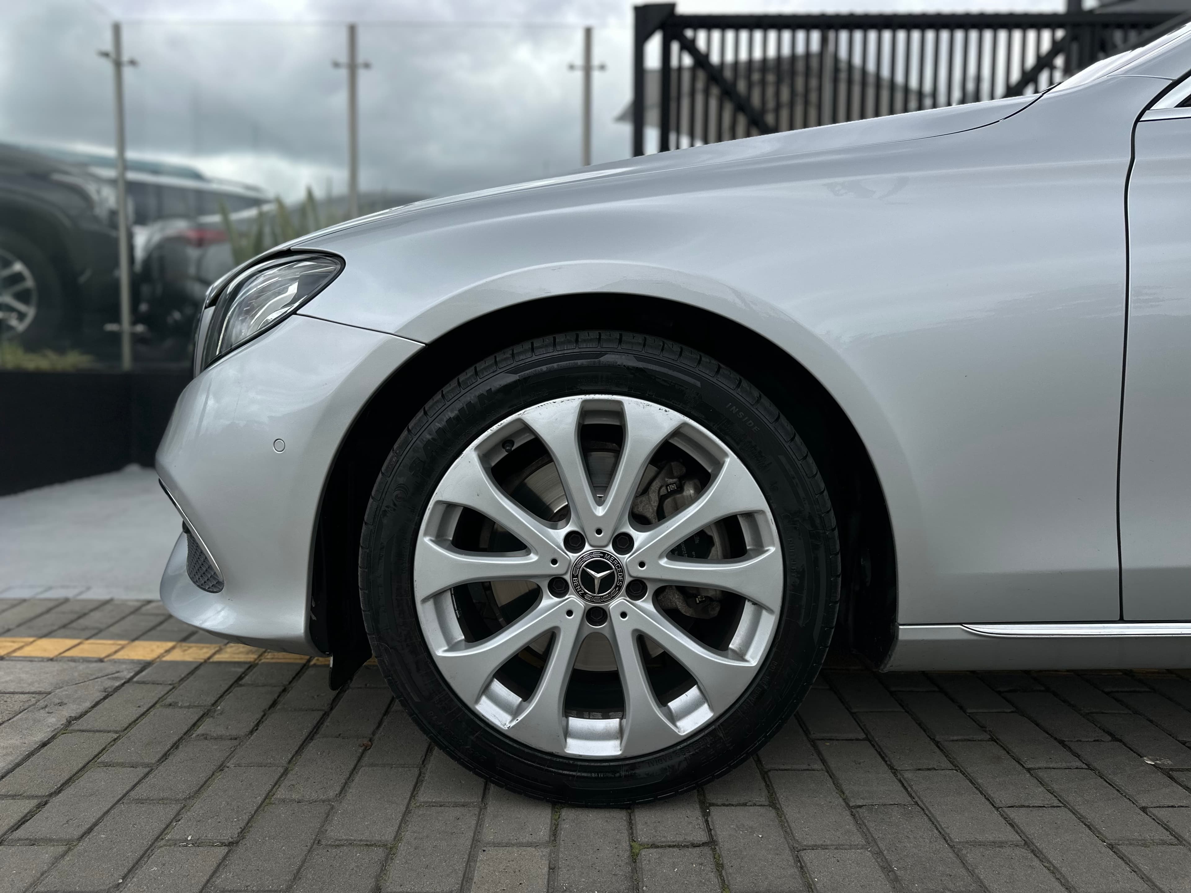 Mercedes Benz E200 Exclusive Modelo 2019 27