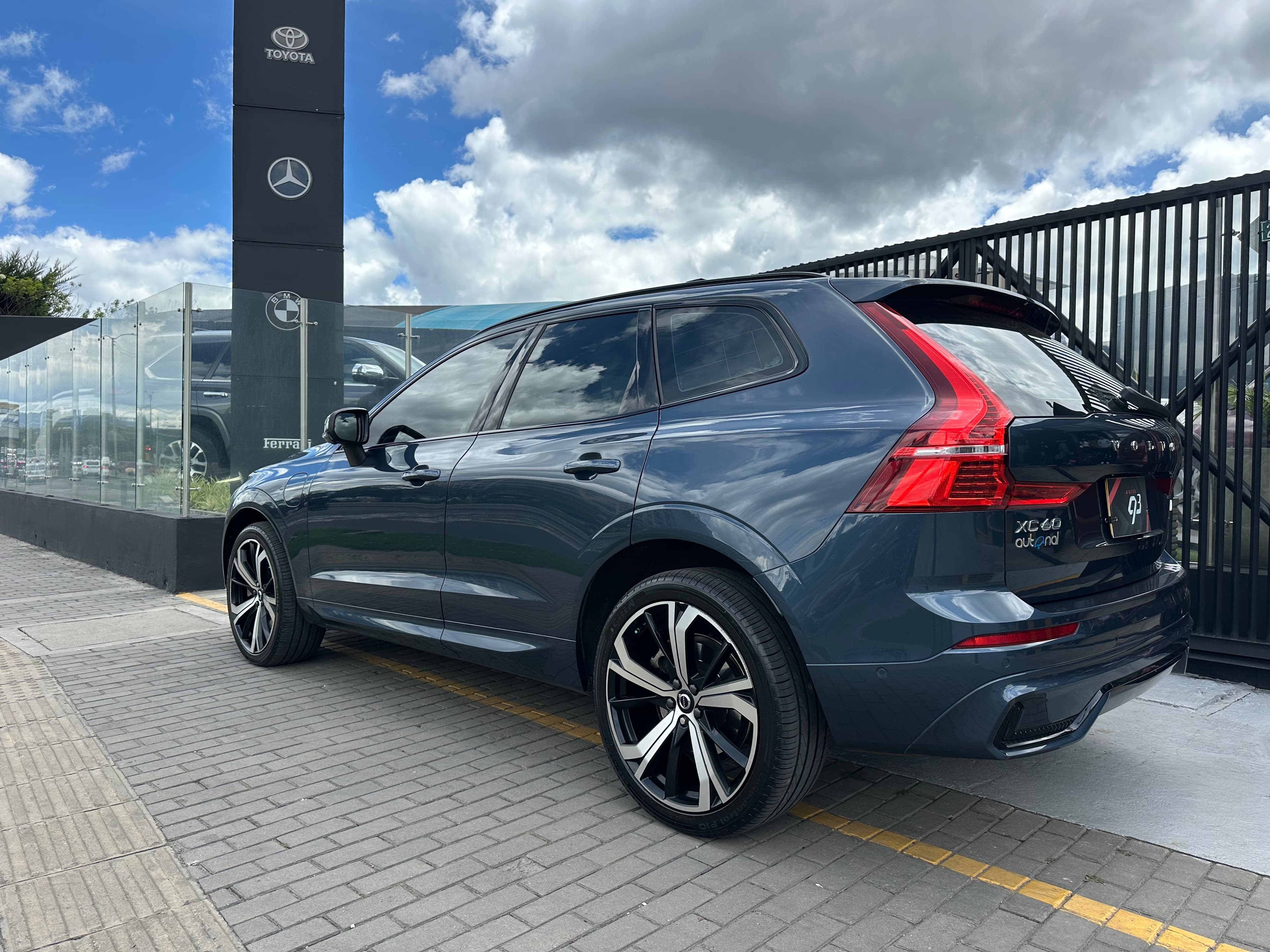 Volvo XC60 R-Design T8 Modelo 2022 6