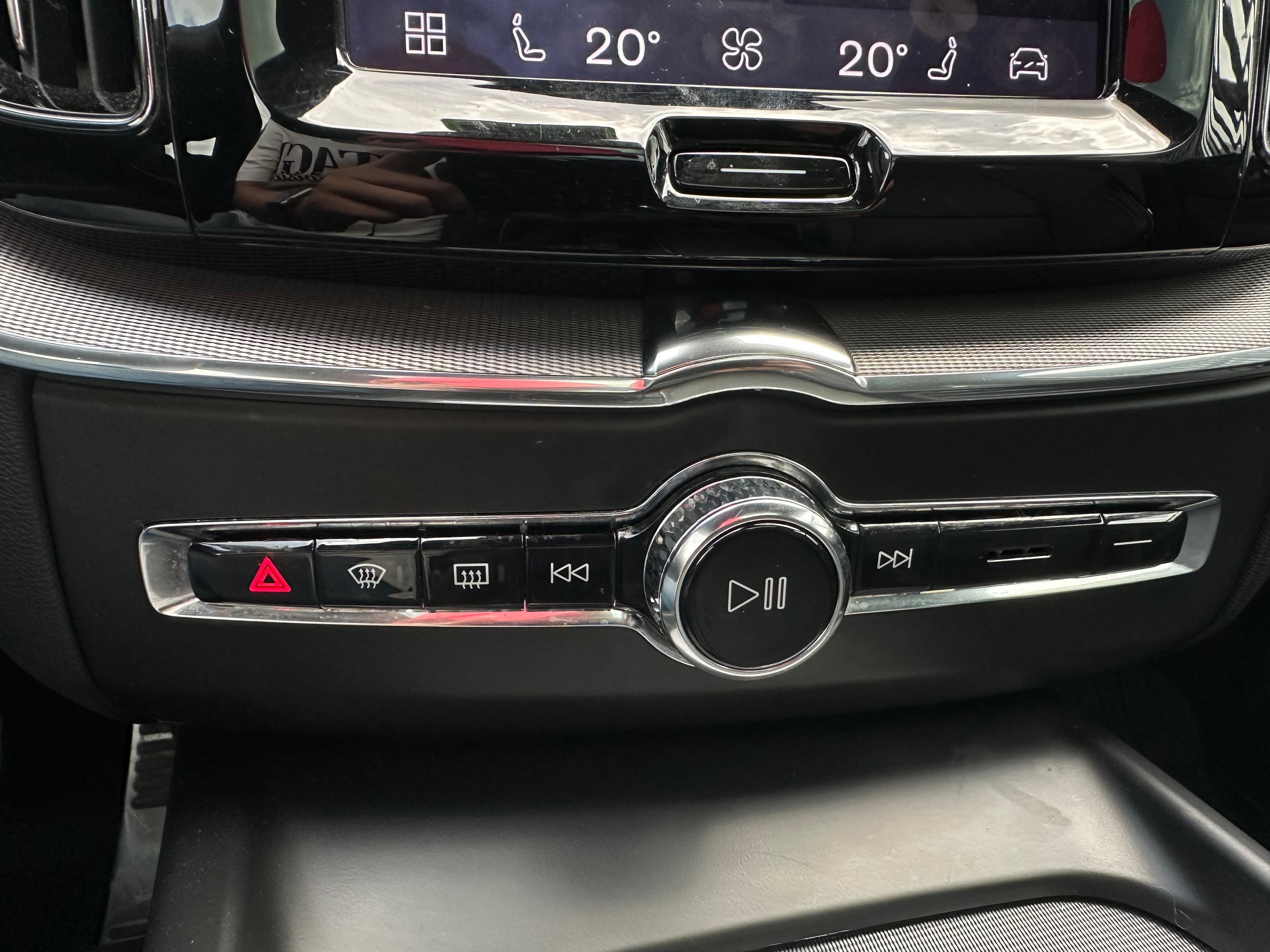 Volvo XC60 R-Design T8 Modelo 2022 17