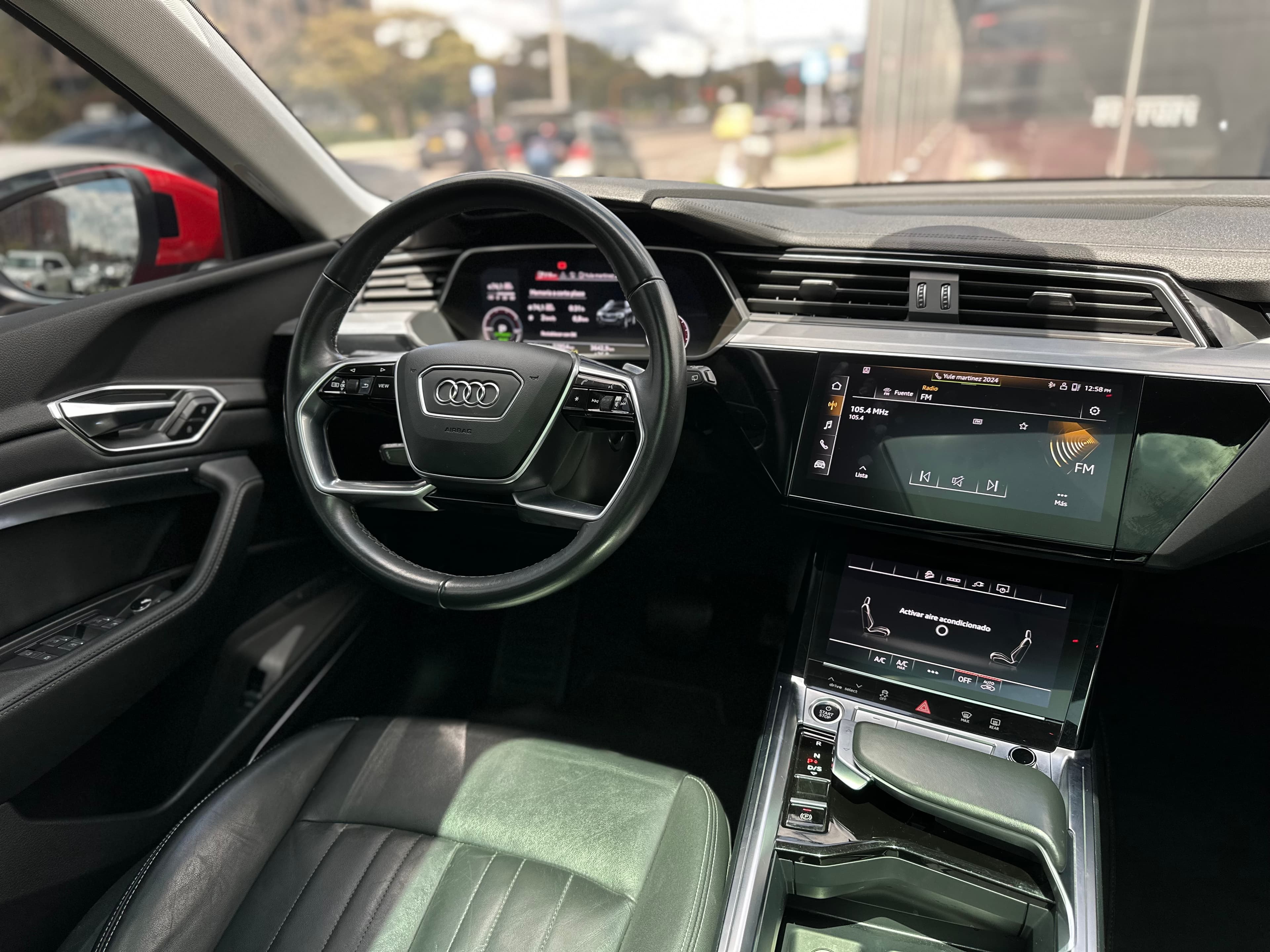 Audi E-Tron 55 Quattro Modelo 2022 13
