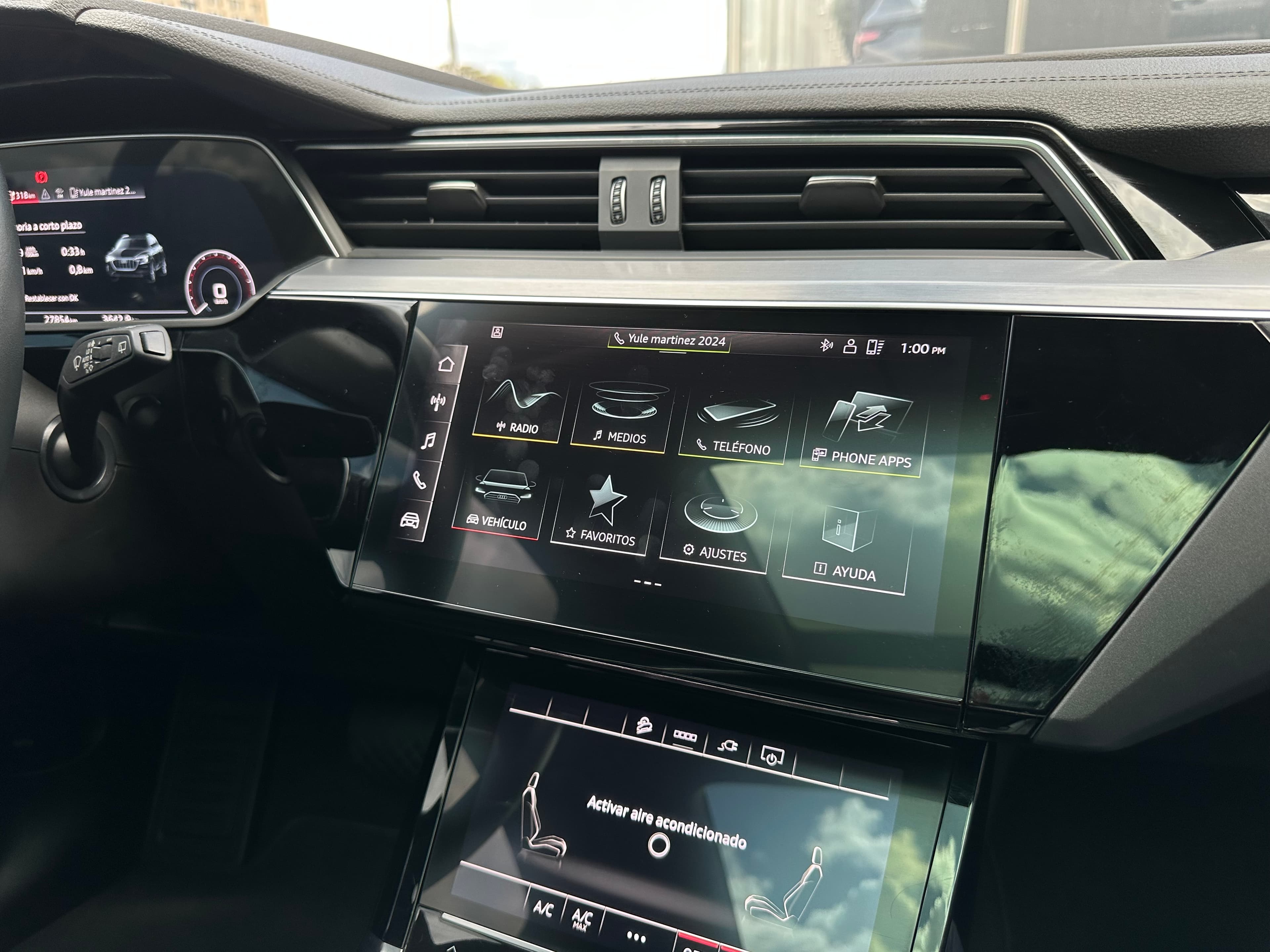 Audi E-Tron 55 Quattro Modelo 2022 22
