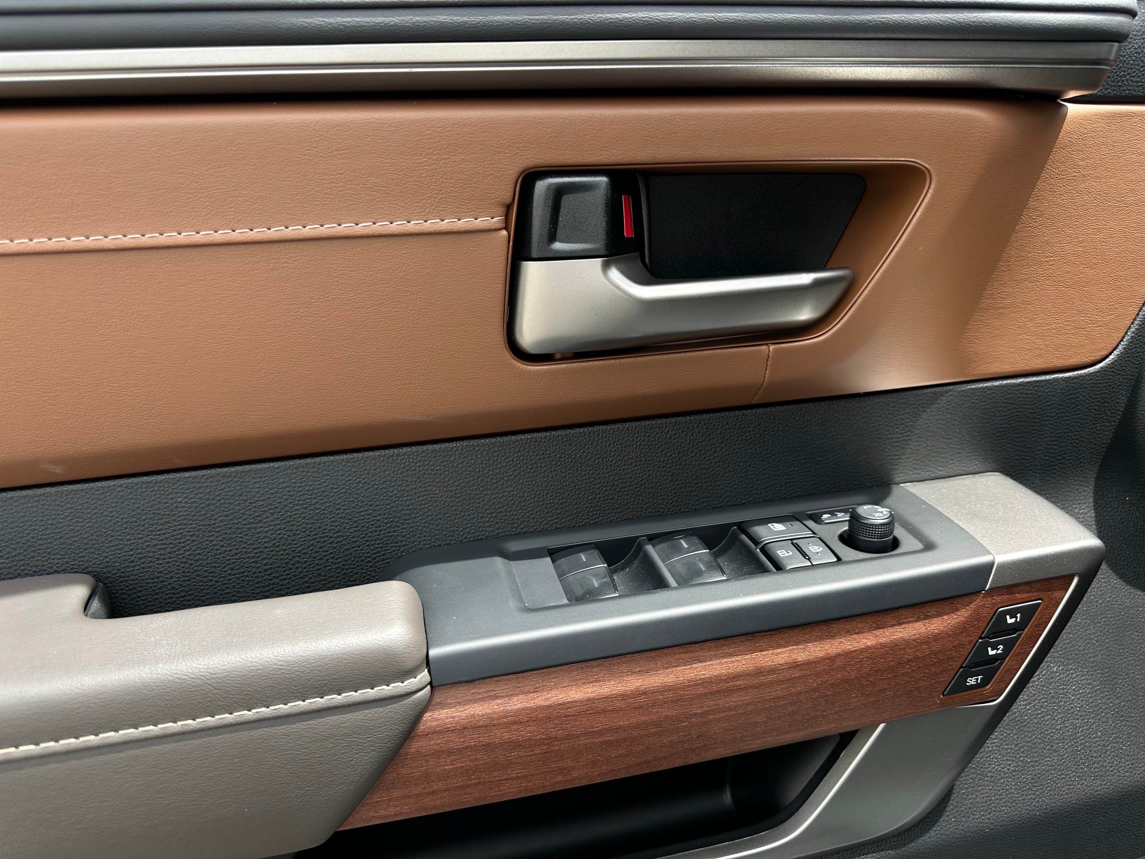 Toyota Sequoia 1794 Edition Modelo 2026 10