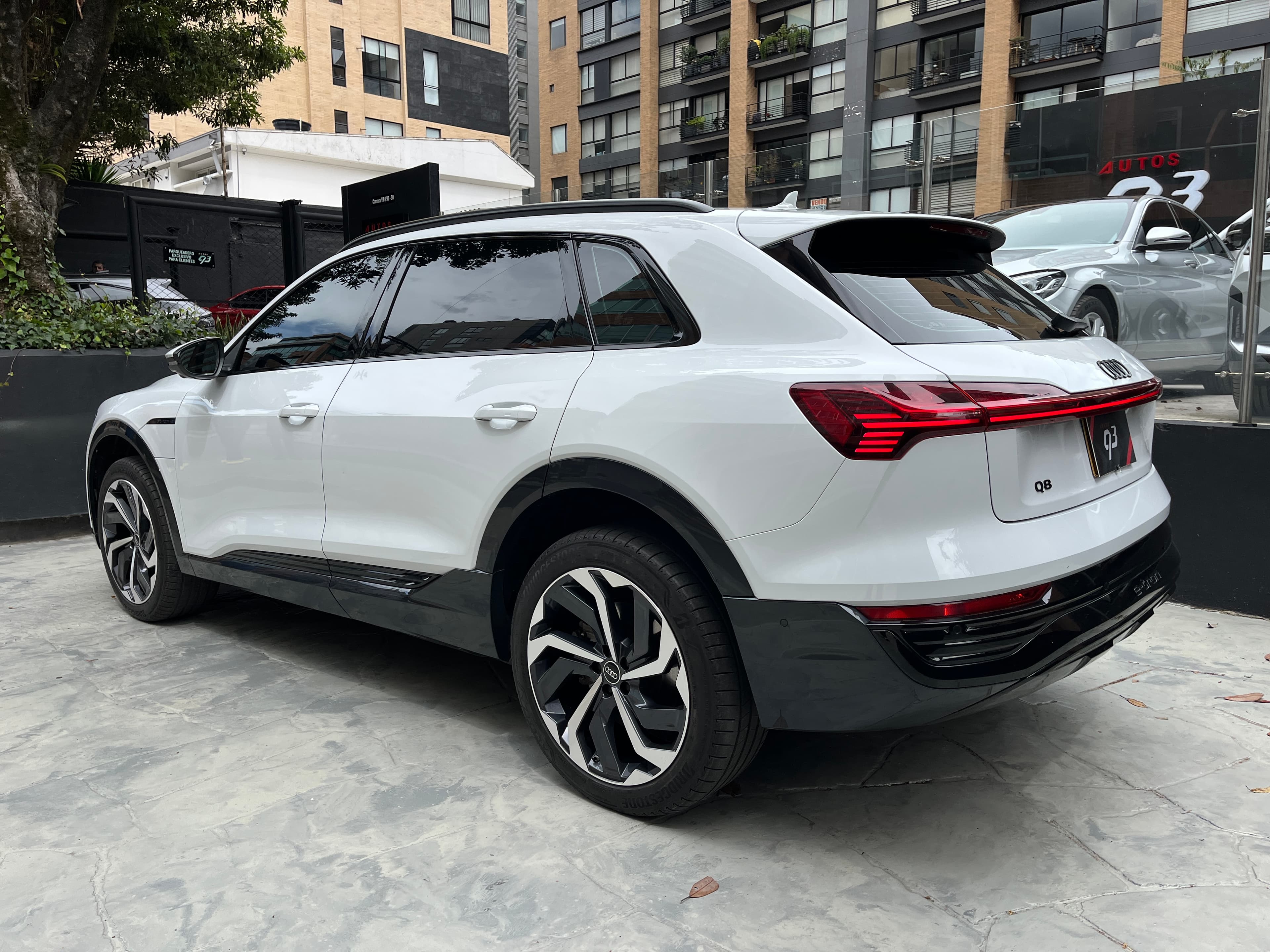 Audi Q8 ETRON Modelo 2024 6