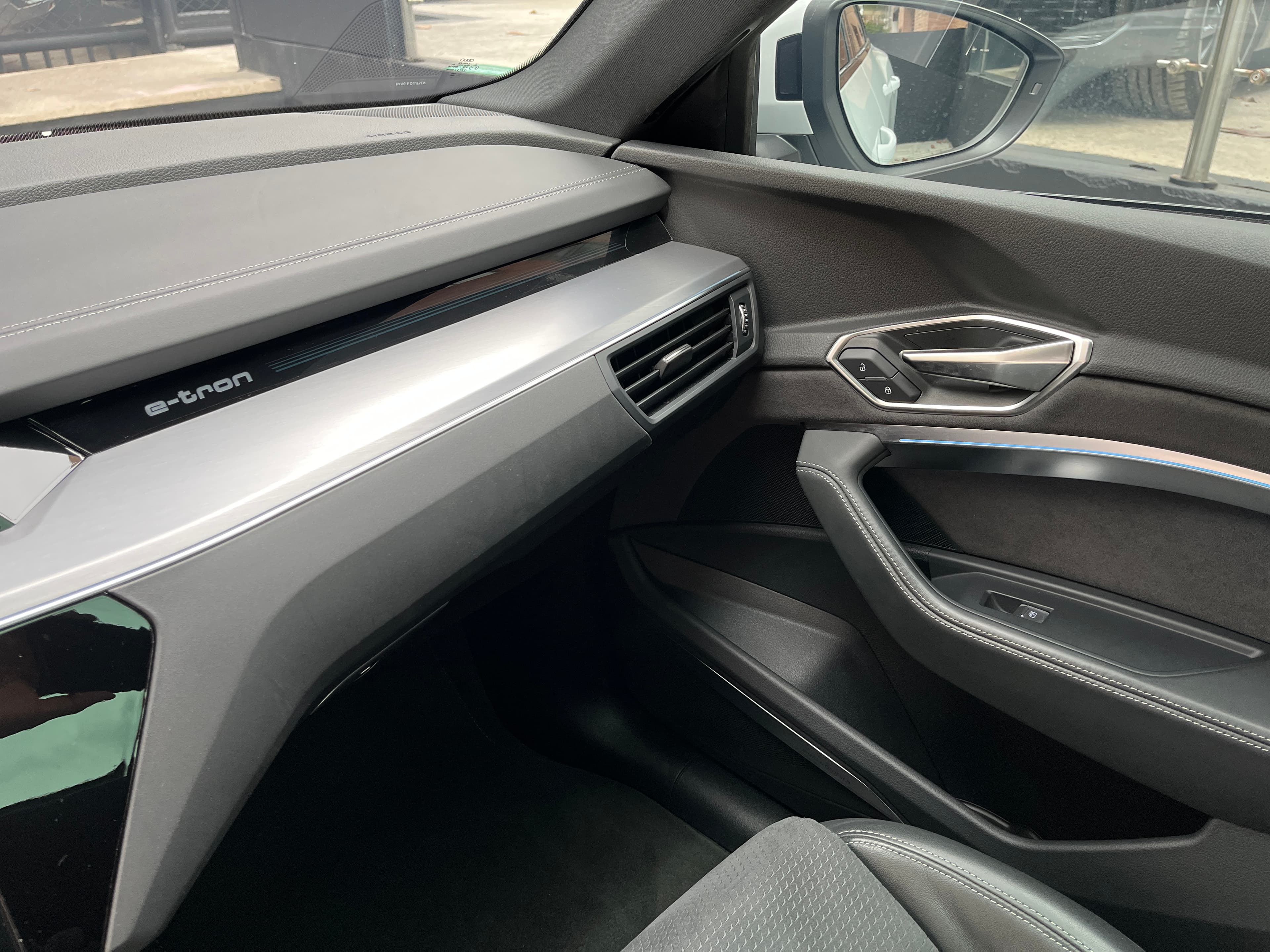 Audi Q8 ETRON Modelo 2024 10