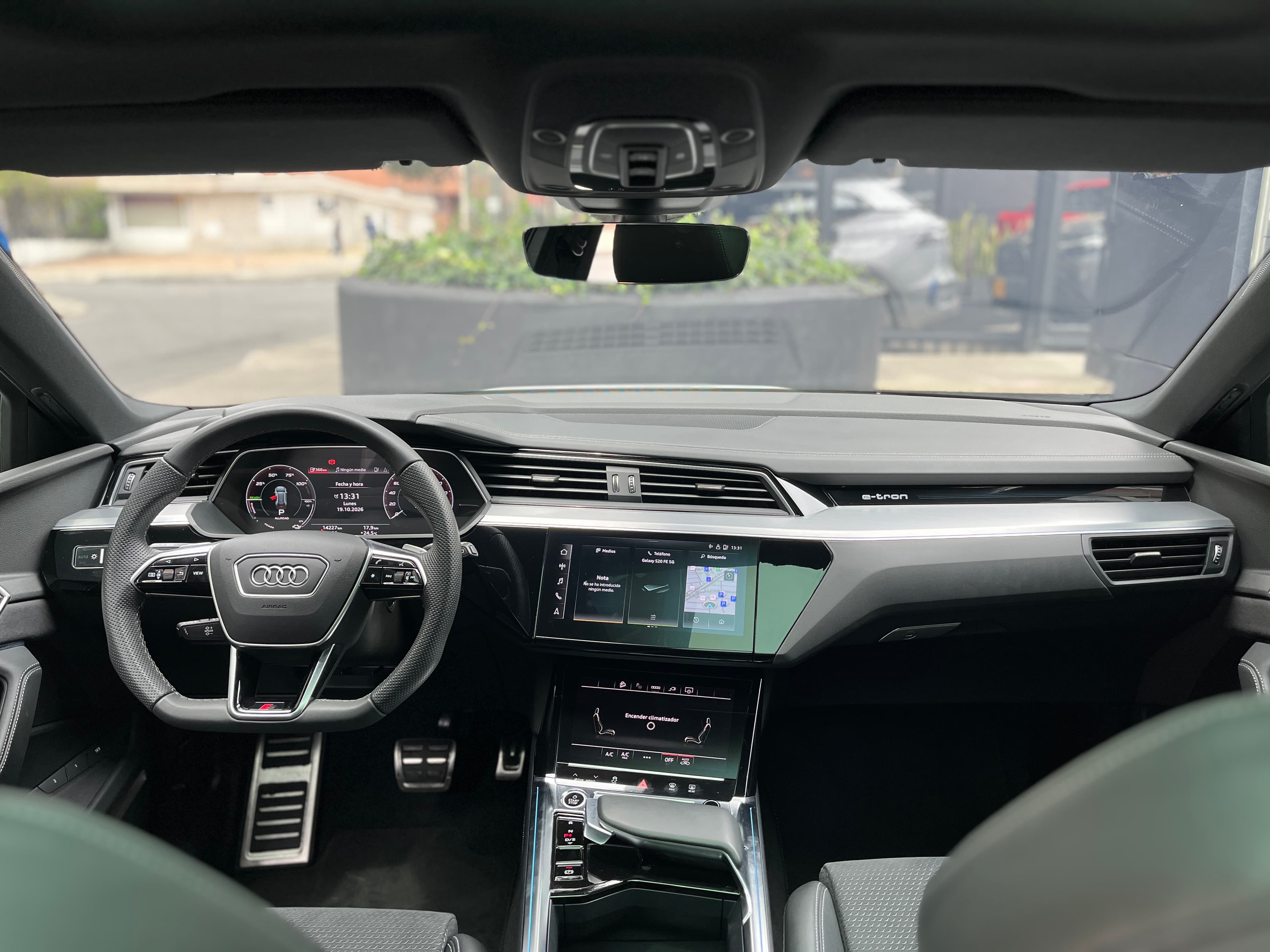 Audi Q8 ETRON Modelo 2024 14