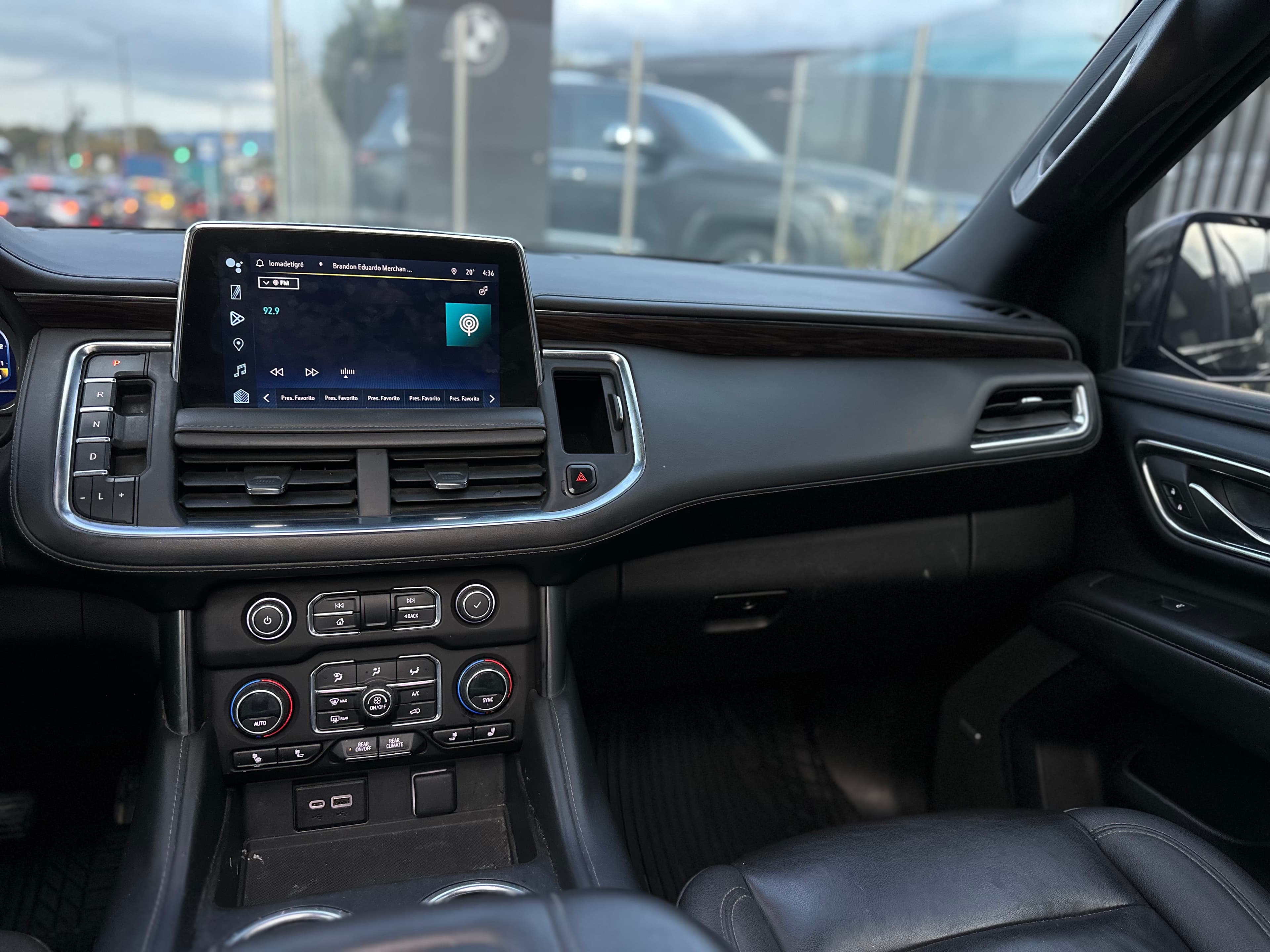 Chevrolet Tahoe Z71 Modelo 2023 16