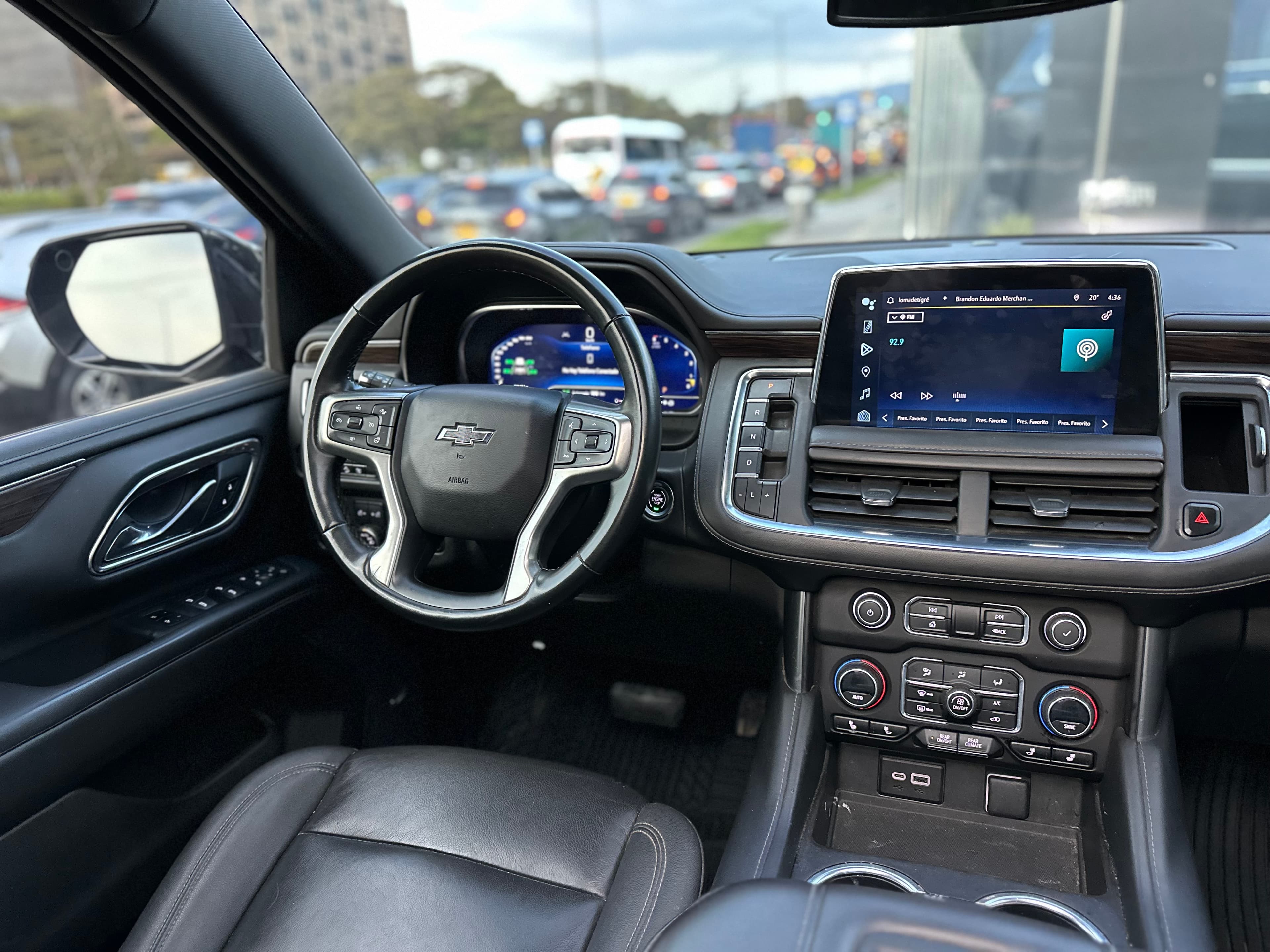 Chevrolet Tahoe Z71 Modelo 2023 14