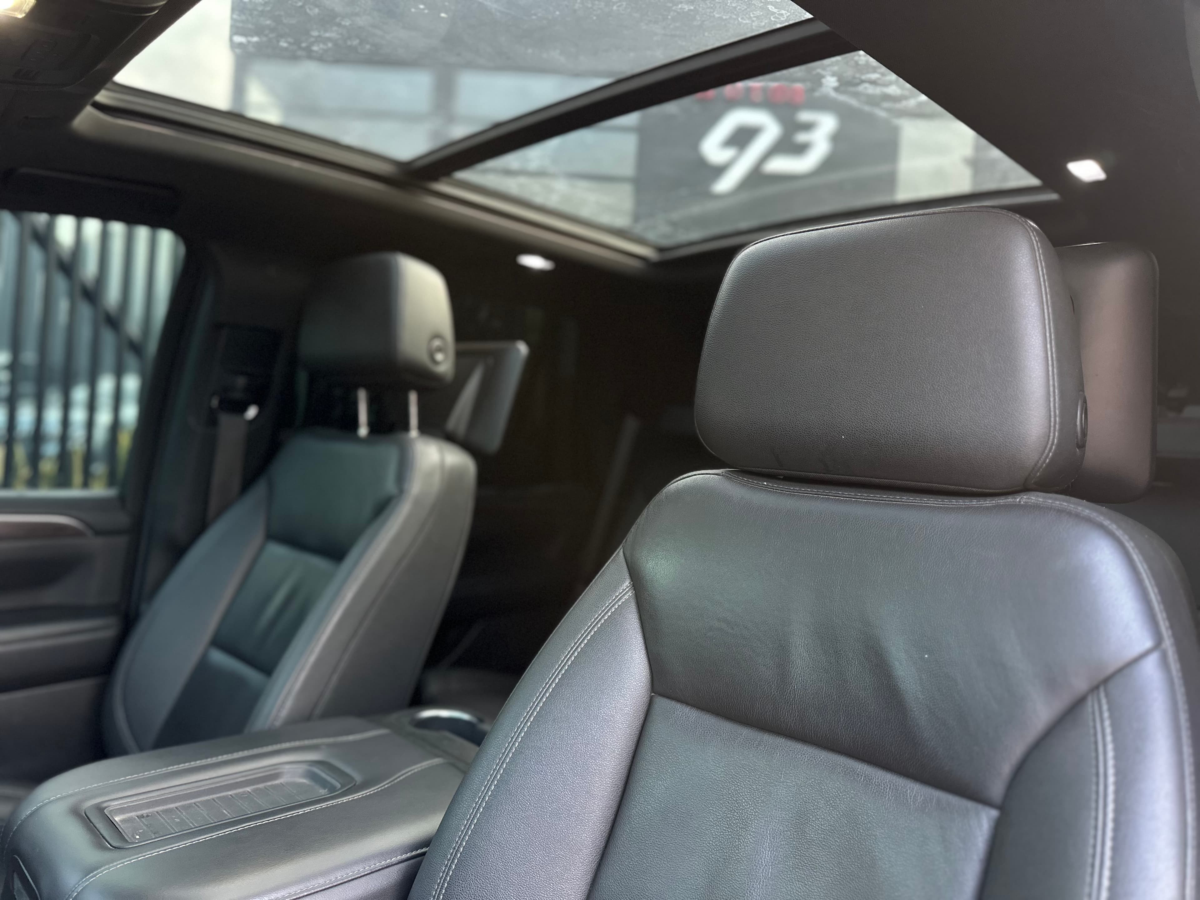 Chevrolet Tahoe Z71 Modelo 2023 9