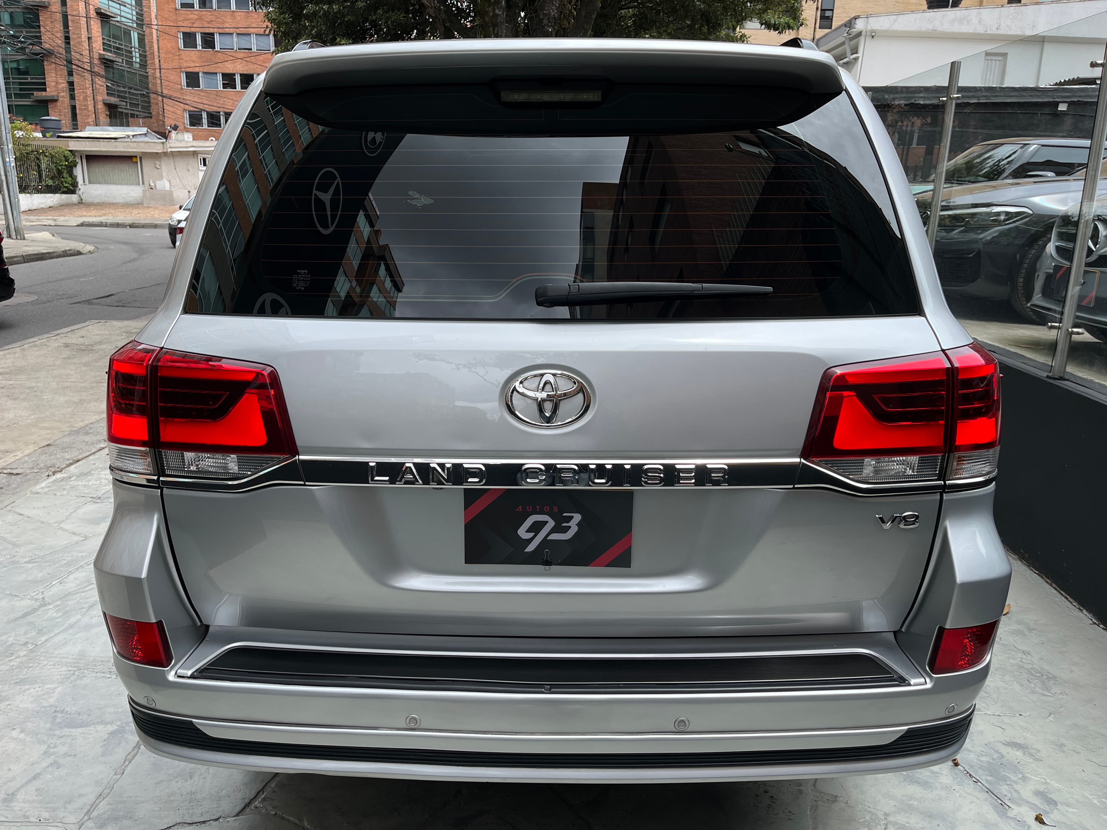 Toyota Land Cruiser 200 Modelo 2021 5