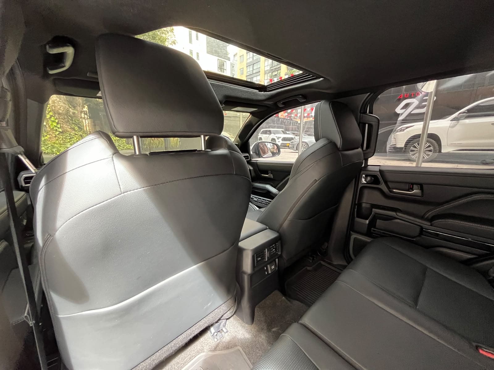 Toyota 4 Runner LIMITED Modelo 2026 17