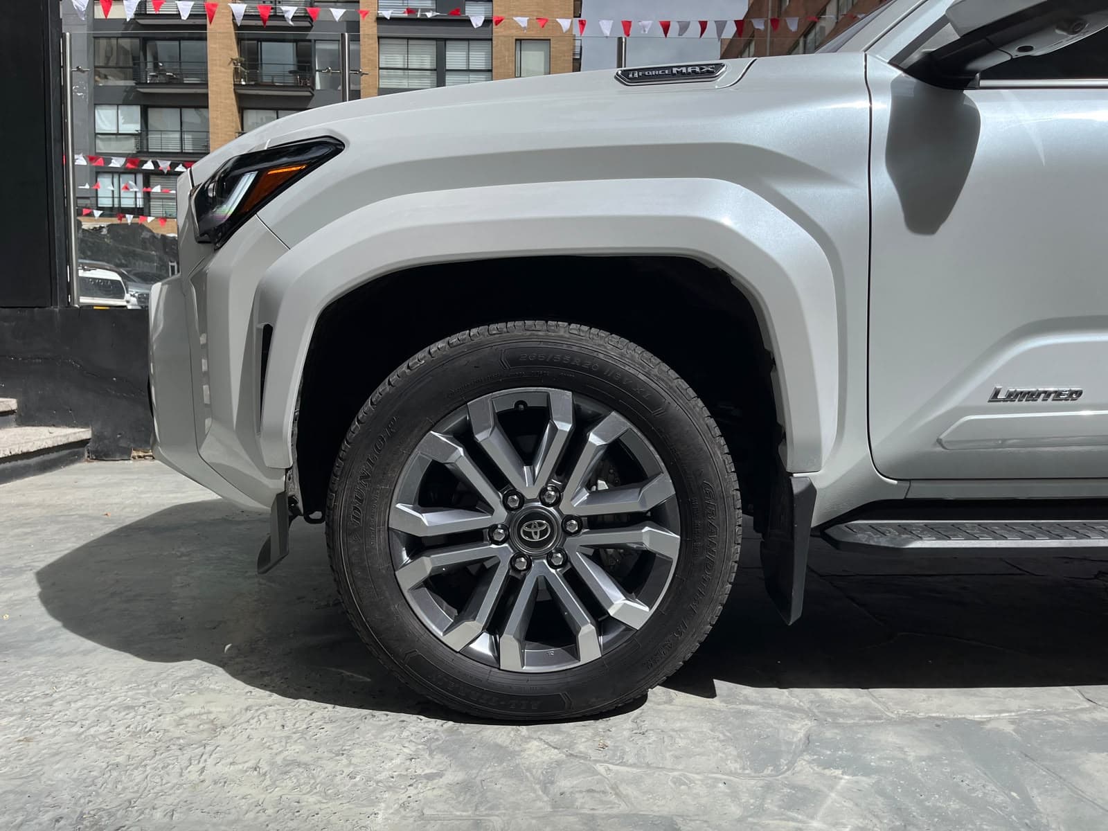 Toyota 4 Runner LIMITED Modelo 2026 19