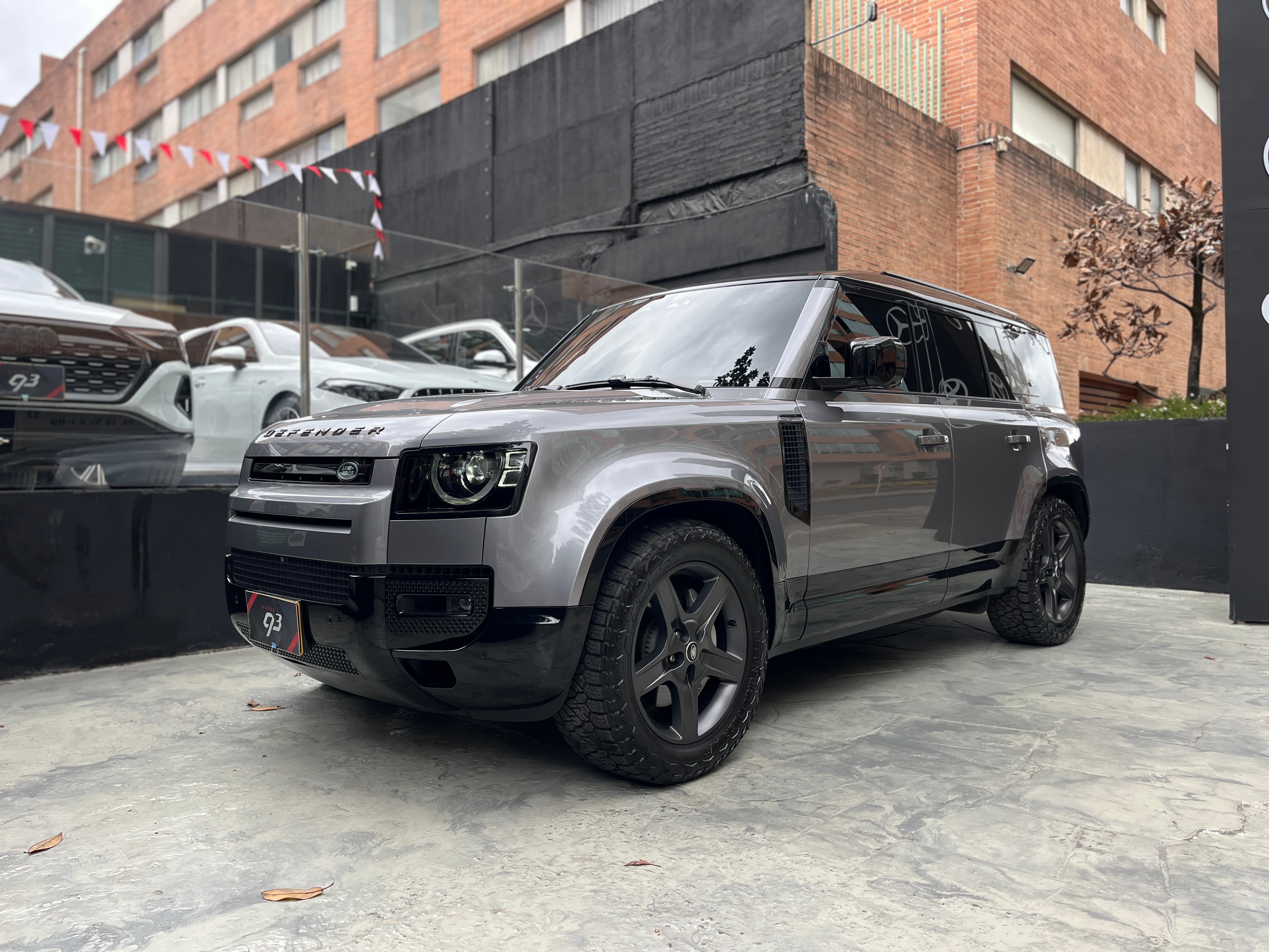Land Rover Defender