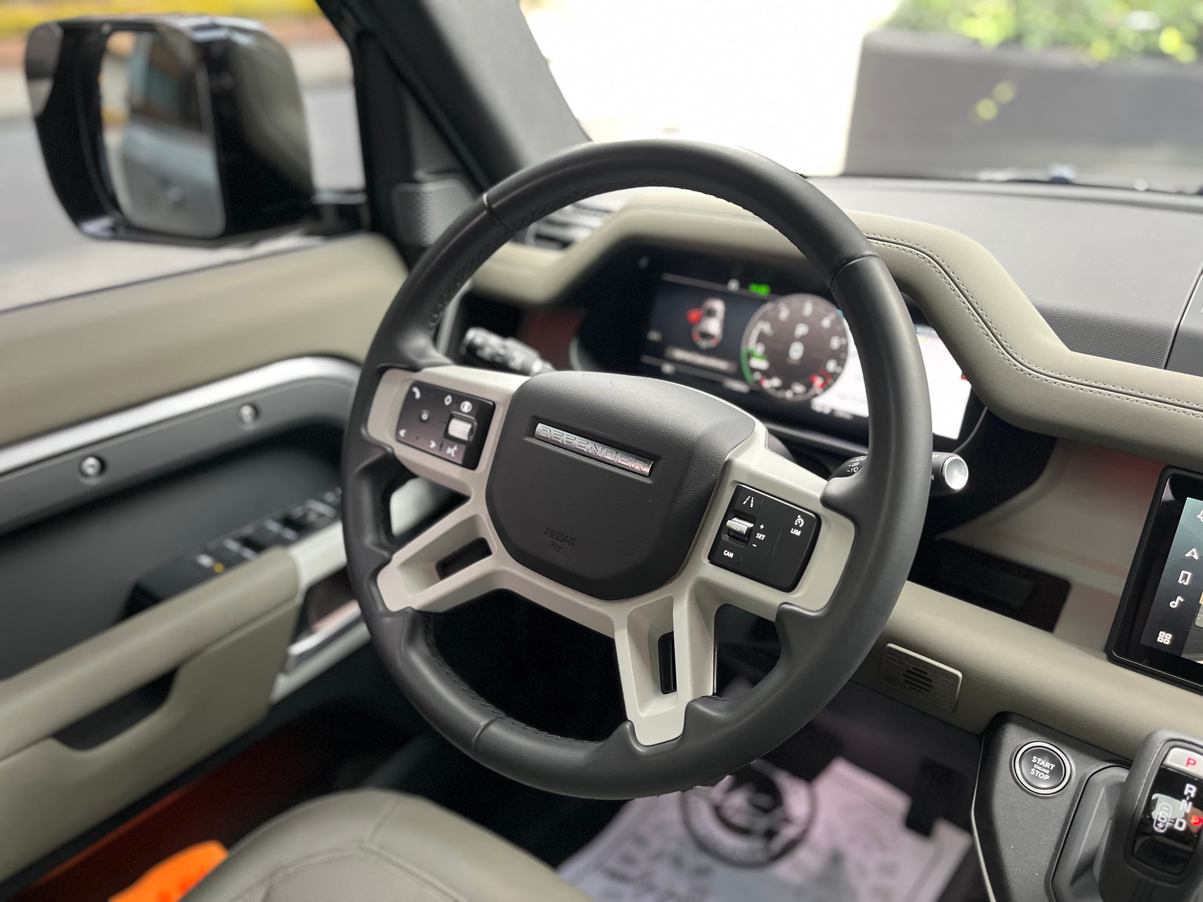Land Rover Defender 110 404PS Modelo 2024 14