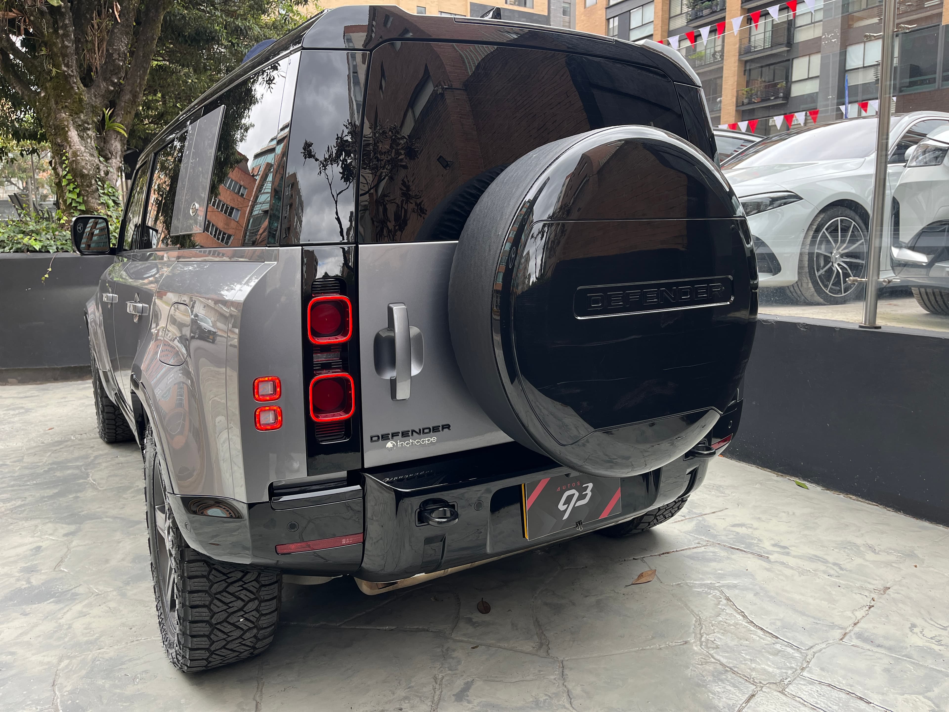 Land Rover Defender 110 404PS Modelo 2024 5