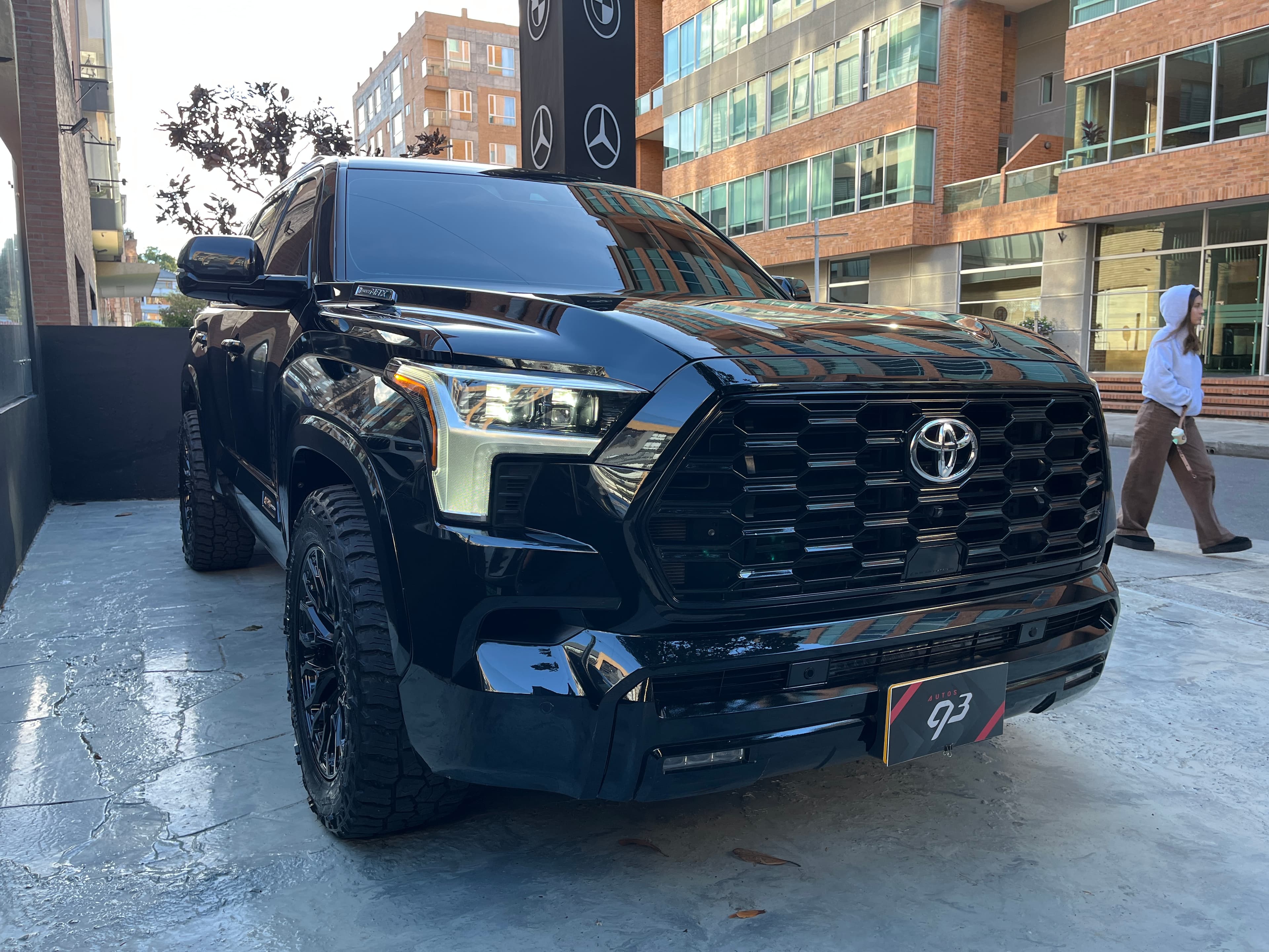 Toyota Sequoia 1794 4WD Modelo 2025 2