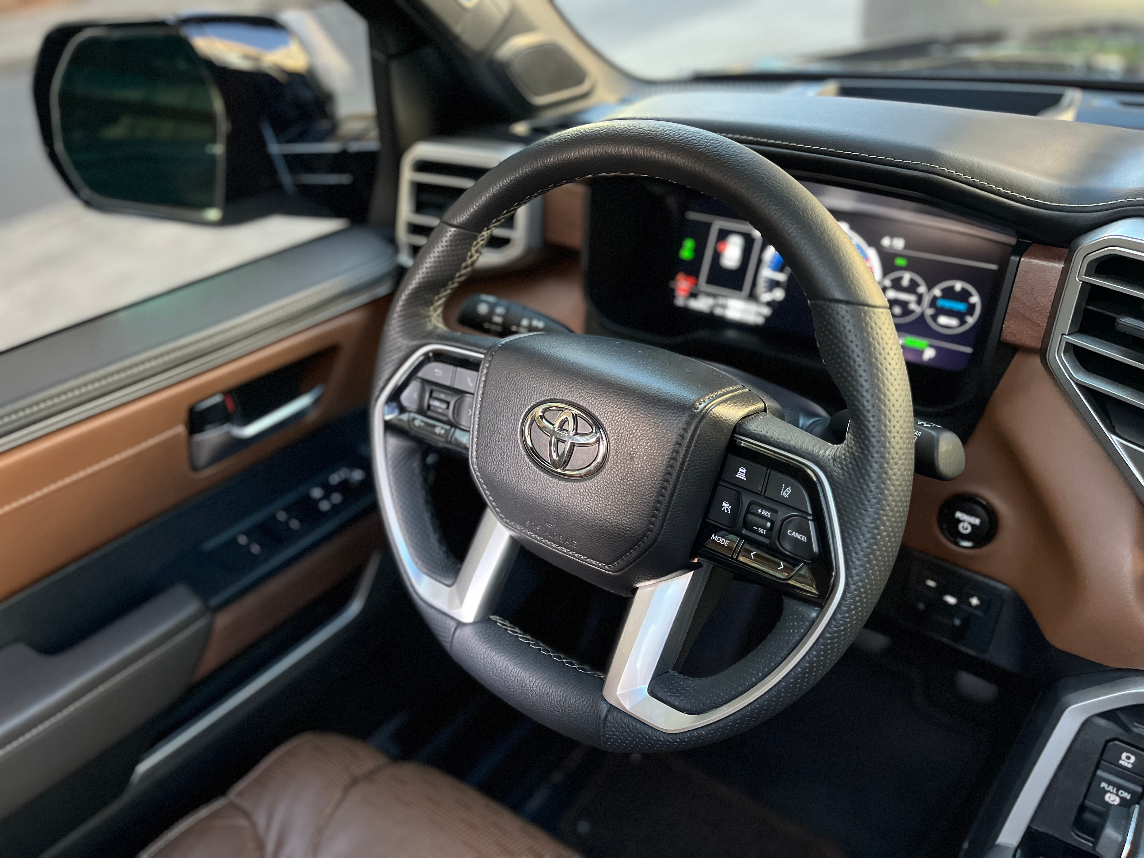 Toyota Sequoia 1794 4WD Modelo 2025 13