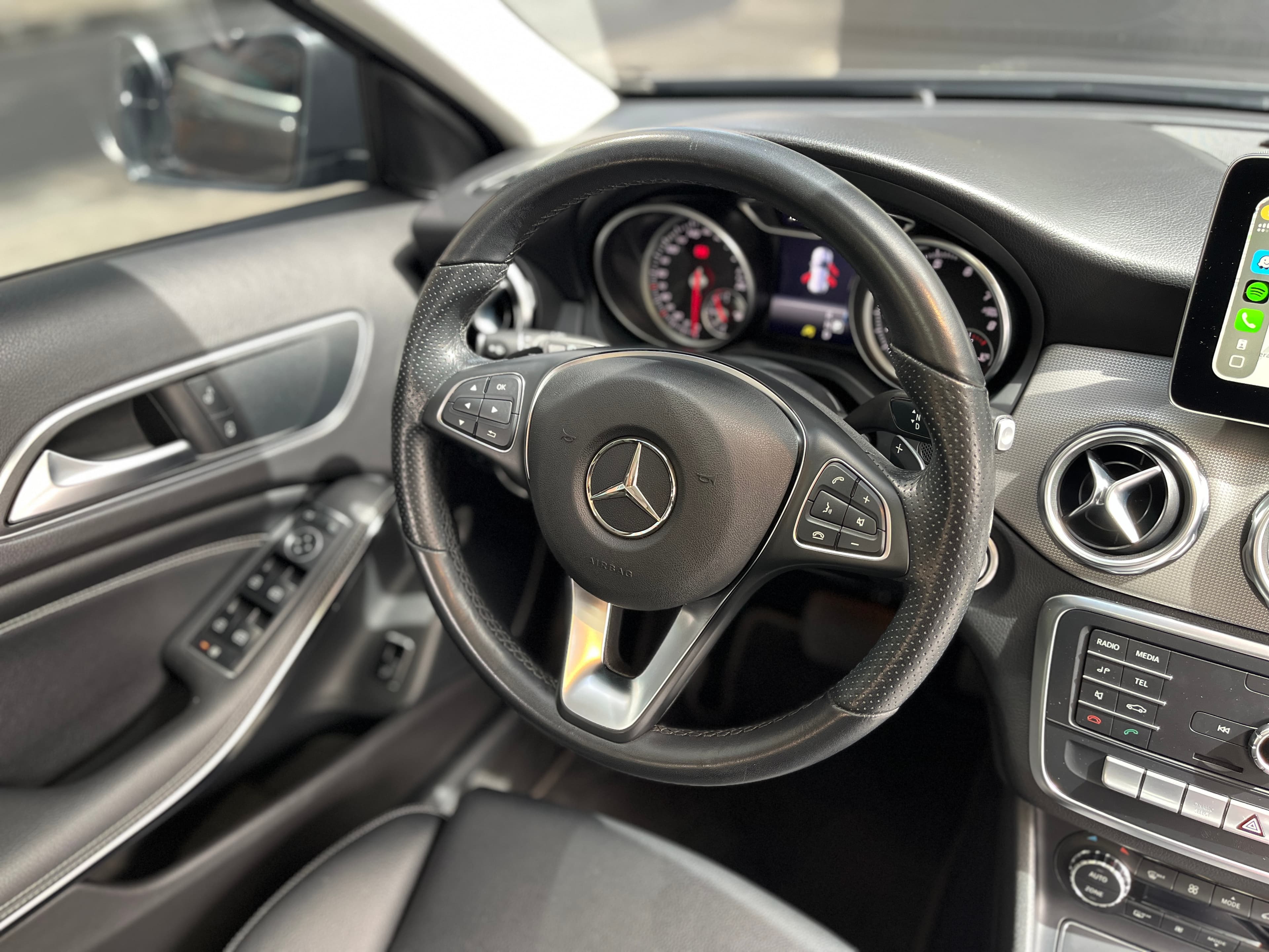Mercedes Benz GLA200 Modelo 2020 14