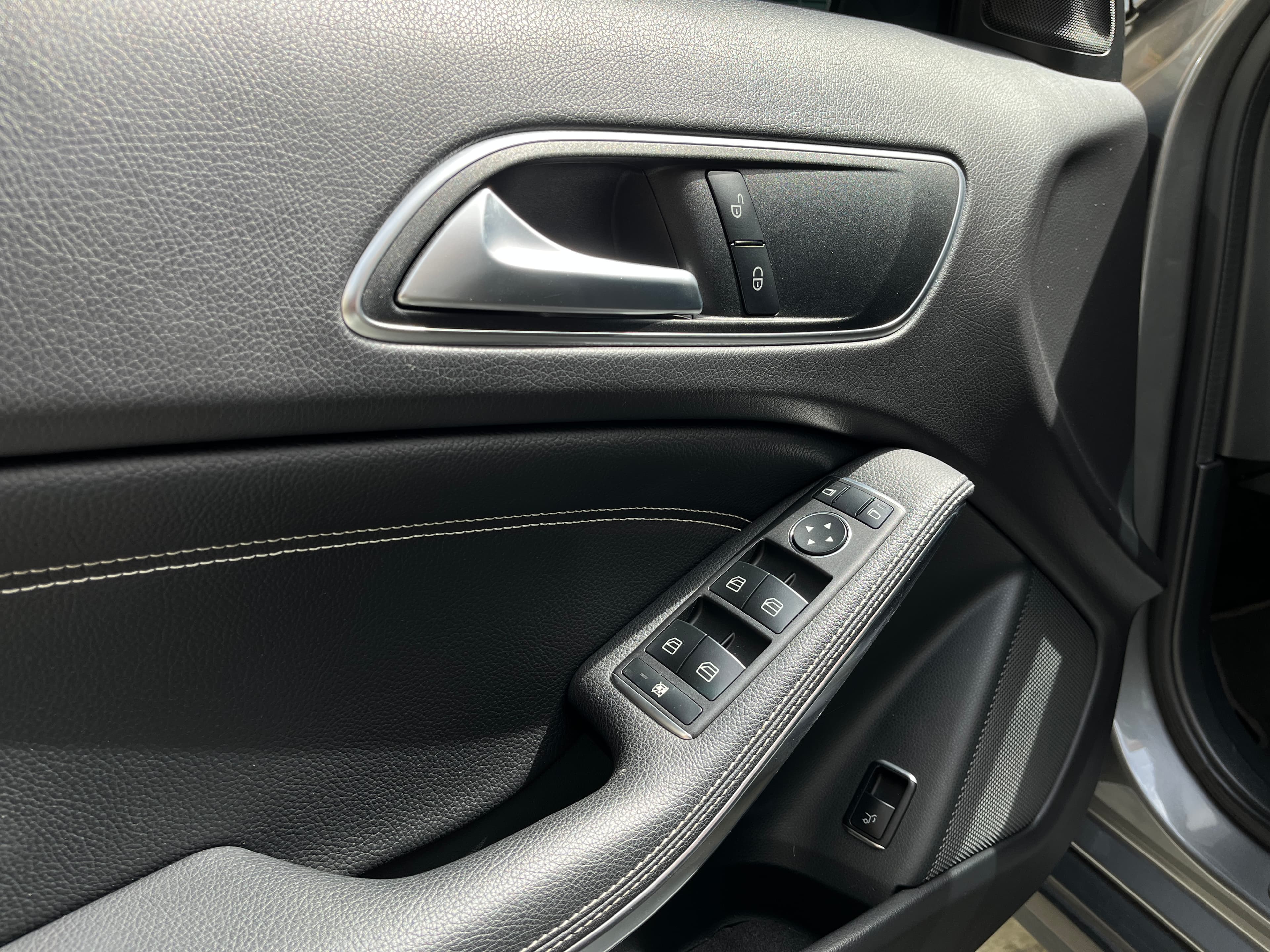 Mercedes Benz GLA200 Modelo 2020 8