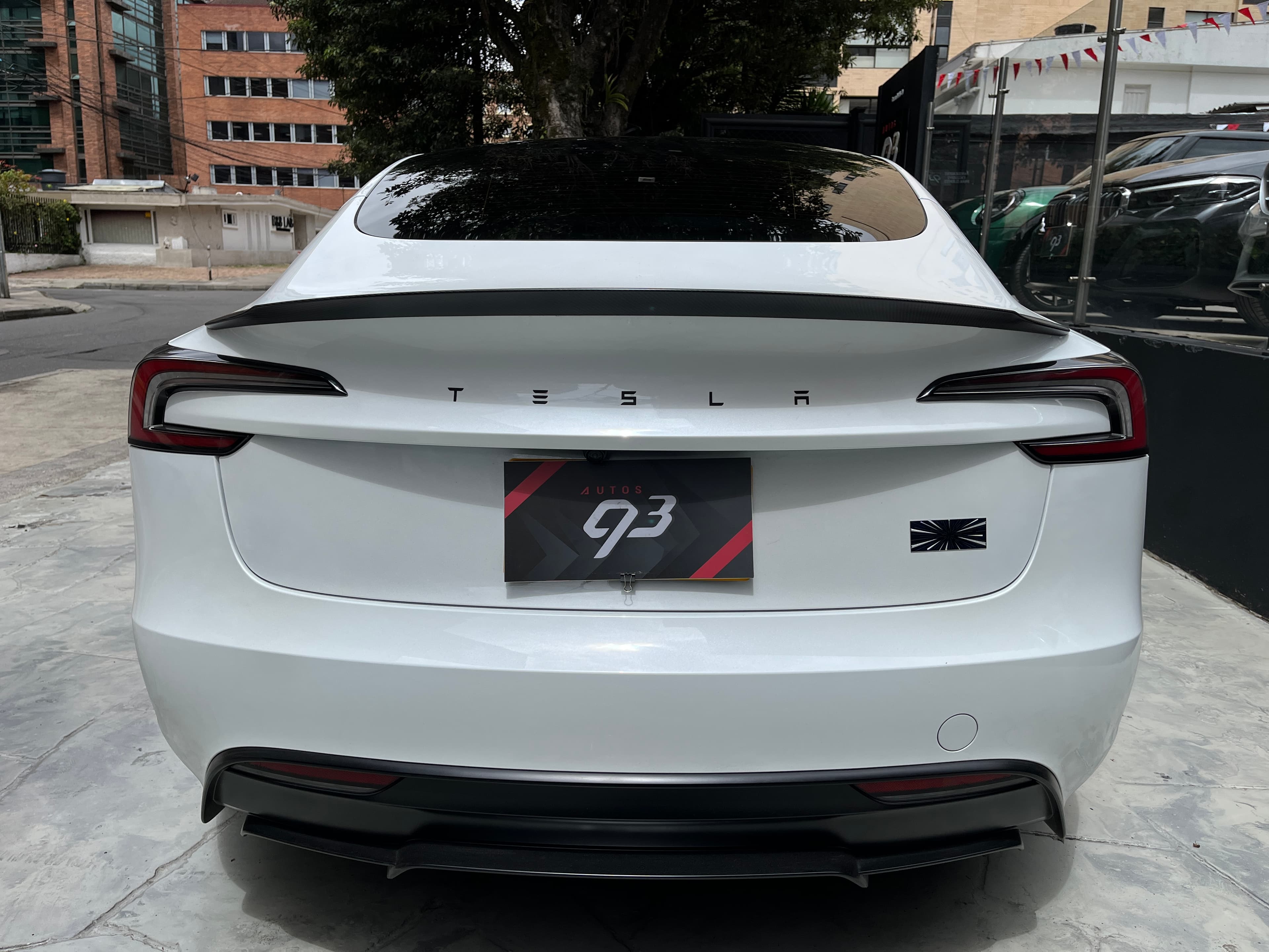 Tesla Model 3 DUAL PERFORMANCE Modelo 2026 5