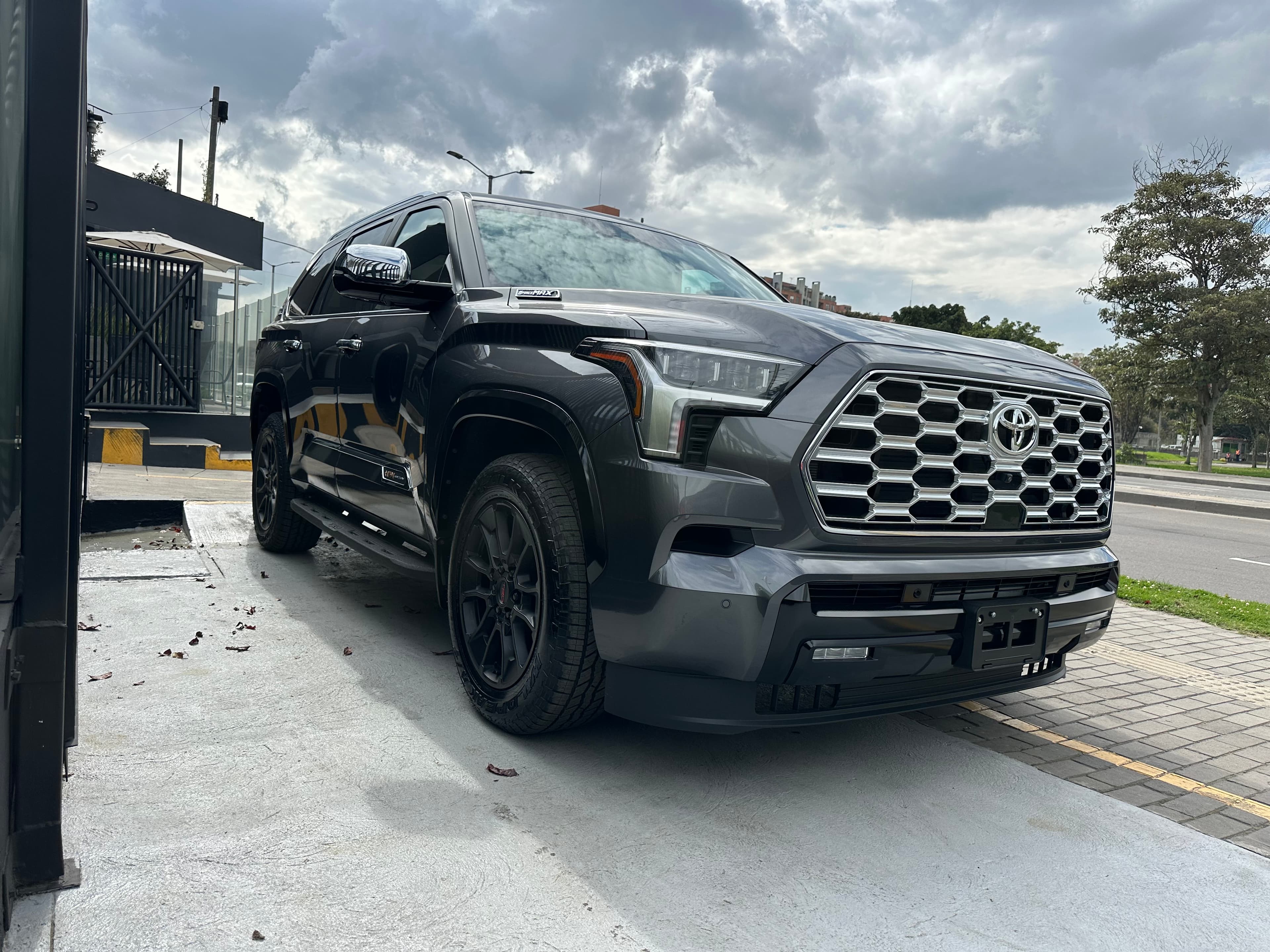 Toyota Sequoia 1794 TRD PRO Modelo 2026 3