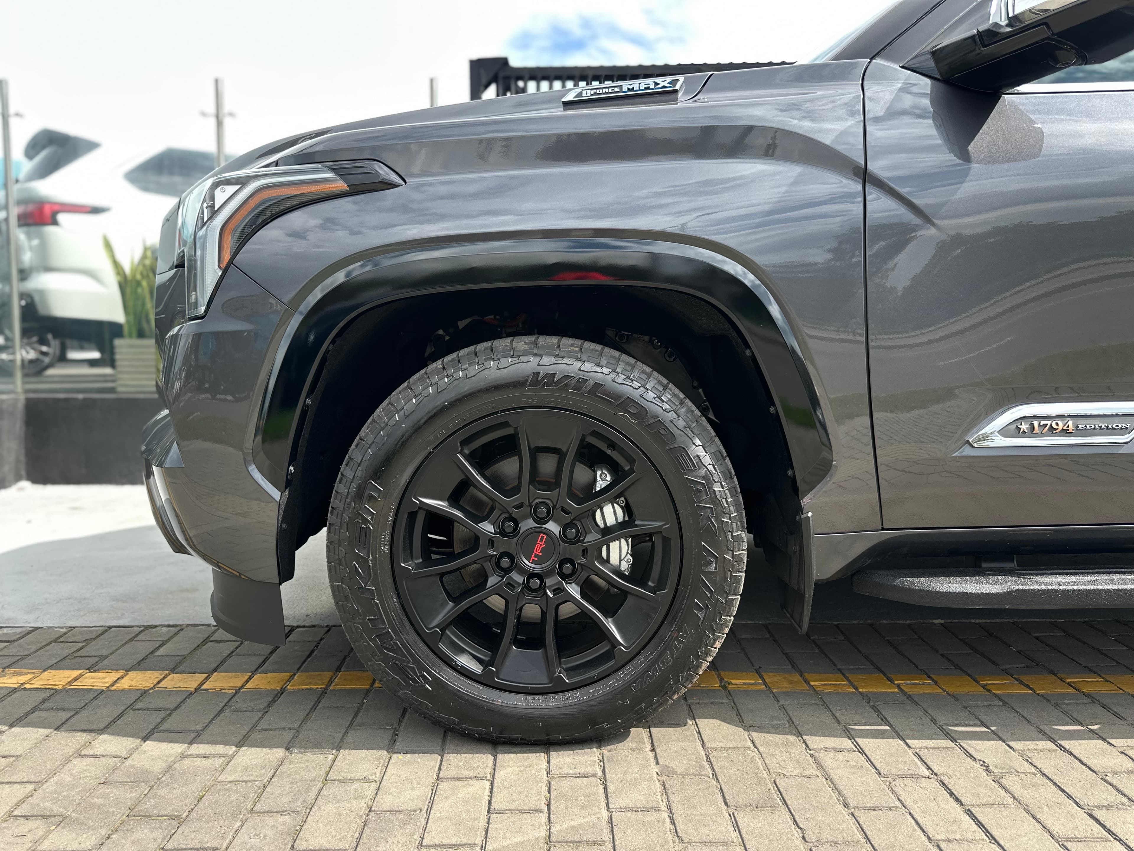 Toyota Sequoia 1794 TRD PRO Modelo 2026 29