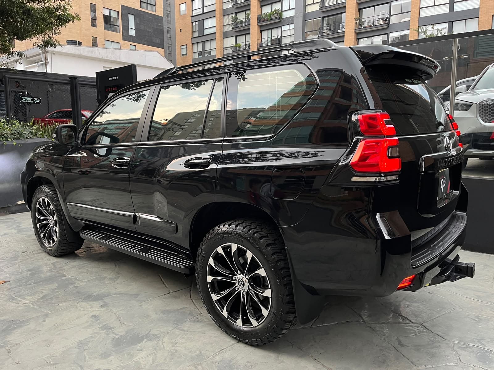 Toyota Prado TXL Modelo 2023 6
