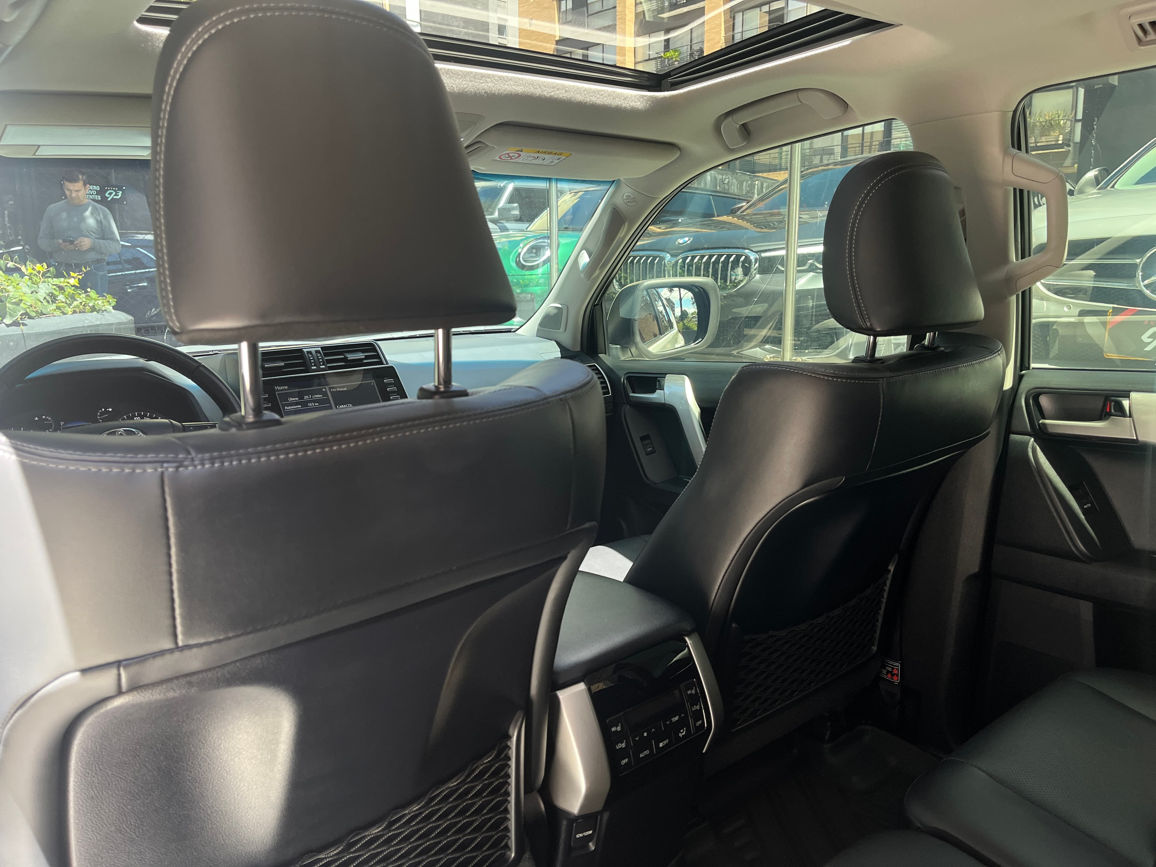 Toyota Prado VX Modelo 2023 17