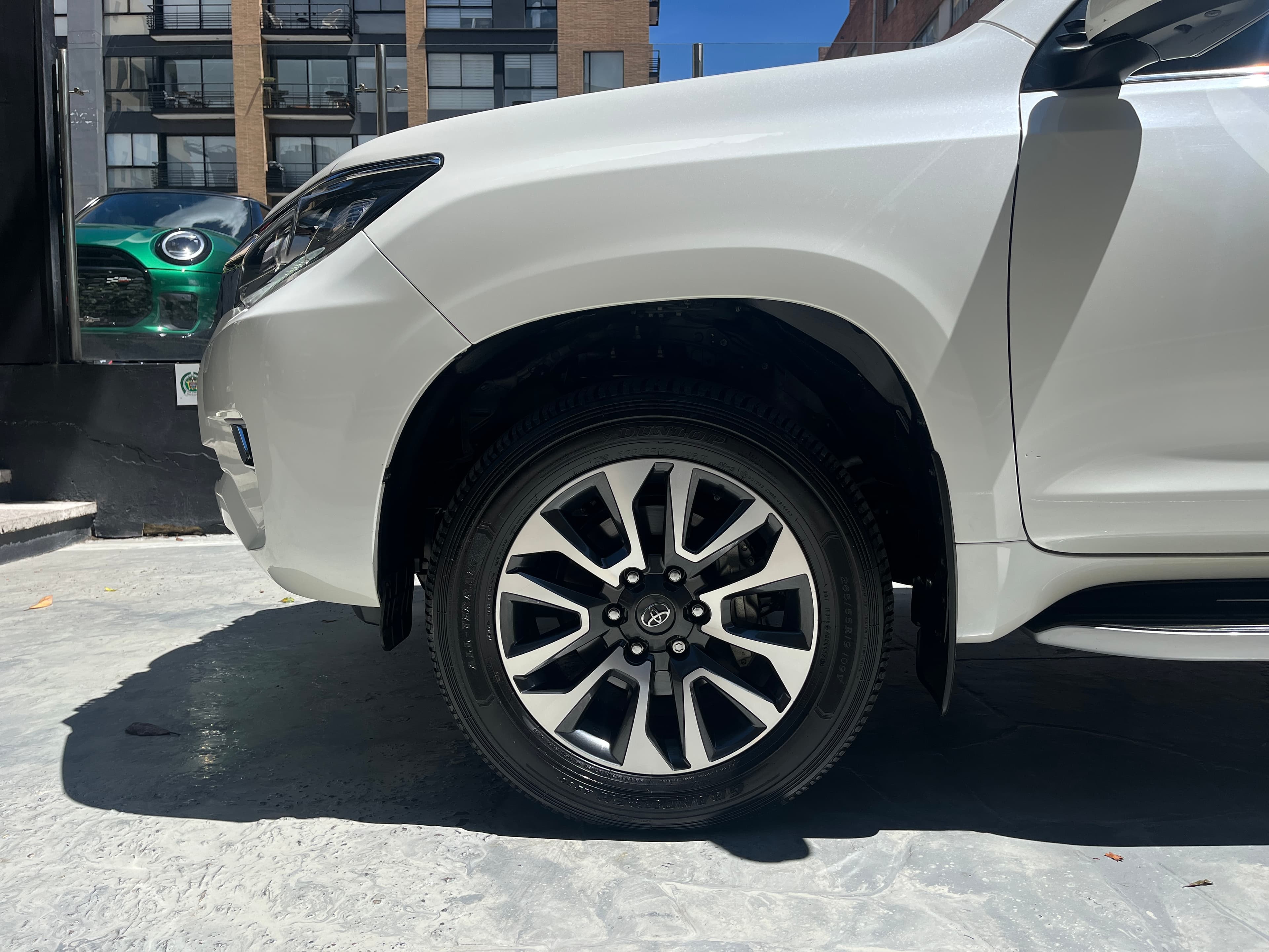 Toyota Prado VX Modelo 2023 19