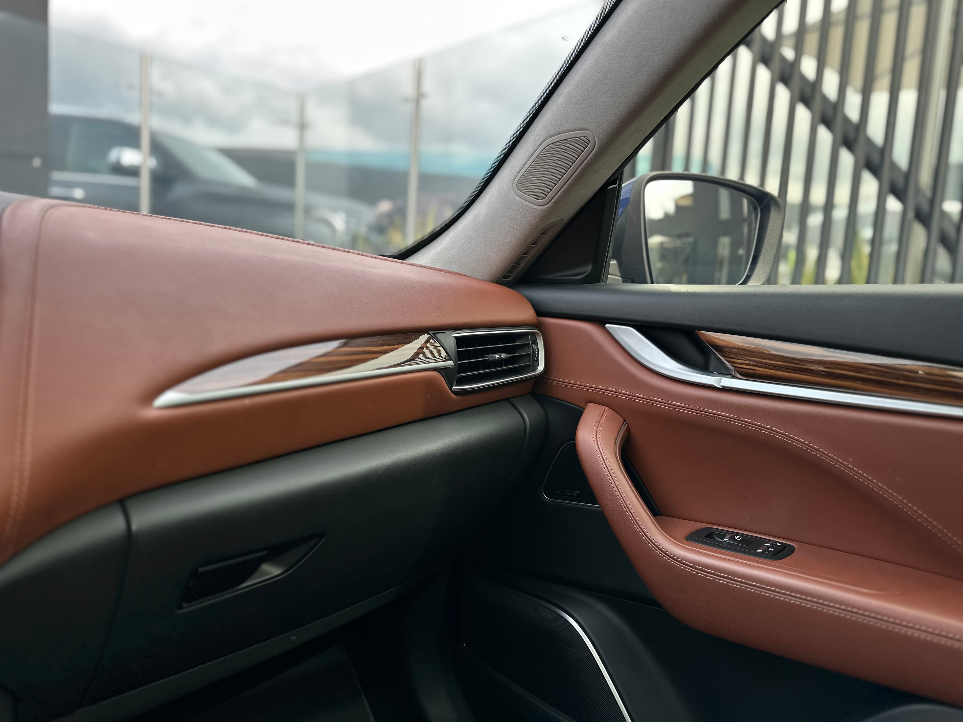 Maserati LEVANTE S Modelo 2017 20